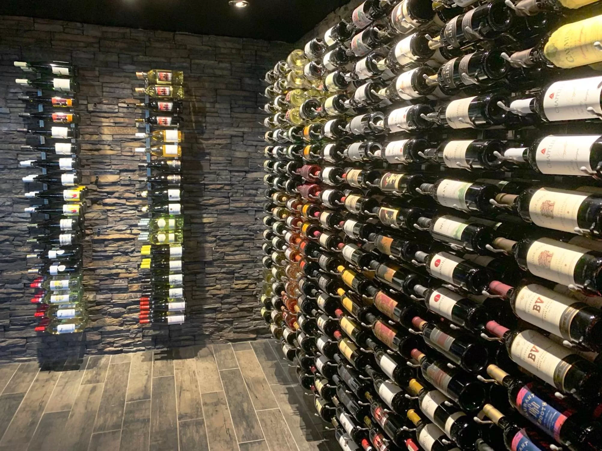 Restaurant/places to eat in Superior Shores Resort