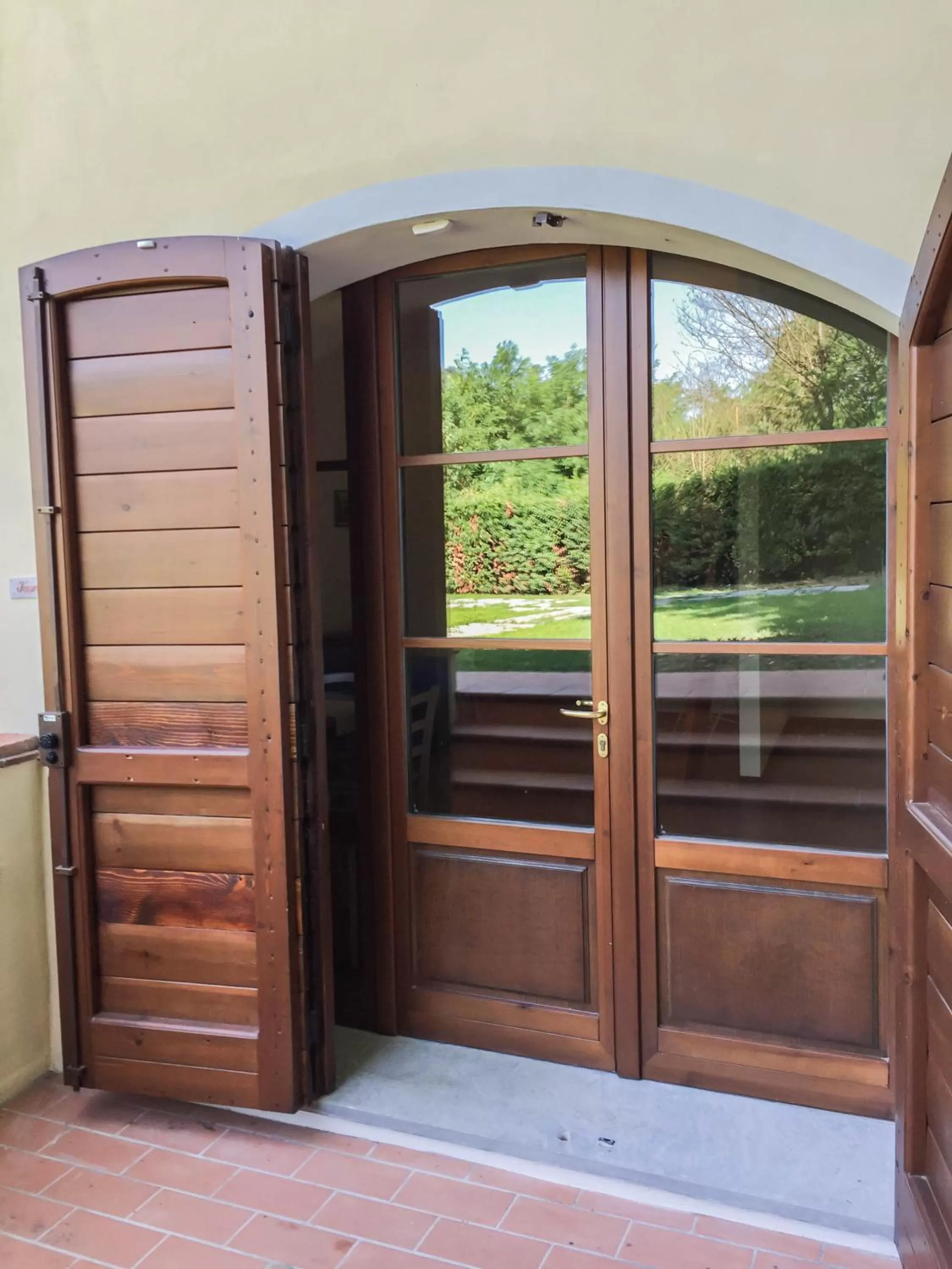 Photo of the whole room in CASALE LA FATA -tipico toscano immerso nelle colline tra Lucca e Versilia, 6 appartamenti indipendenti