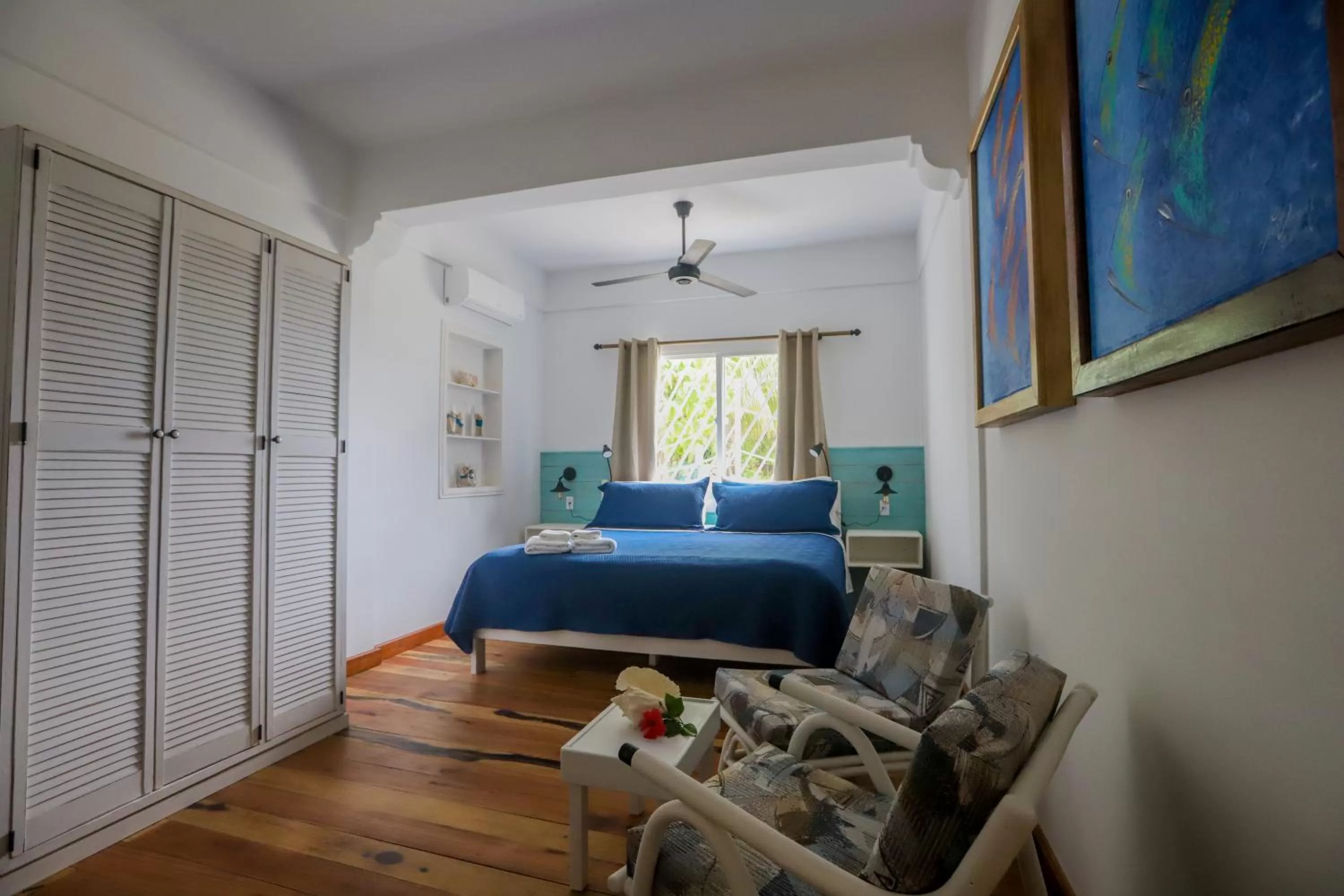 Double Room with Private Bathroom in Treetops Hotel