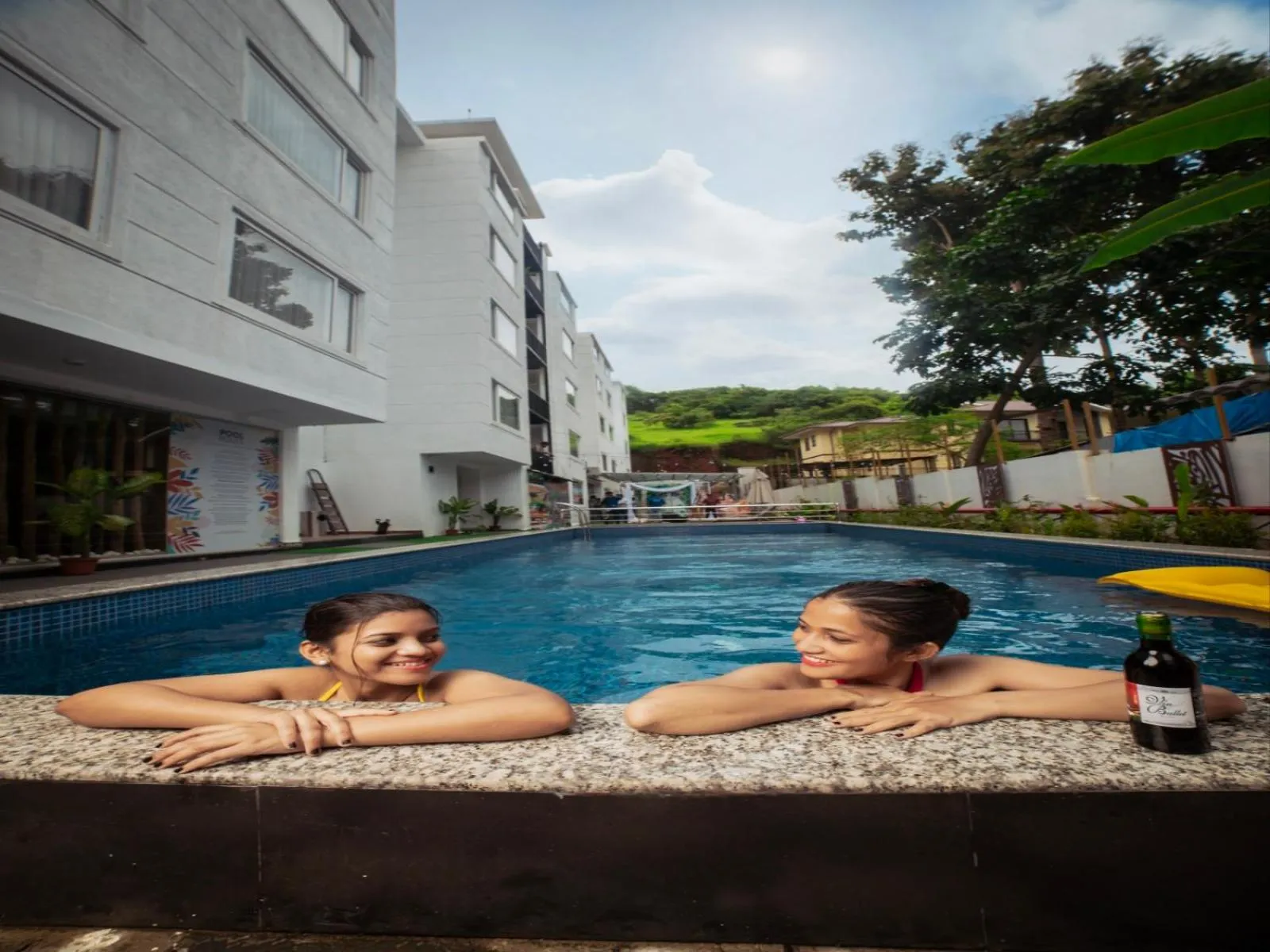 Swimming pool in HUE GUH The Porto Candolim