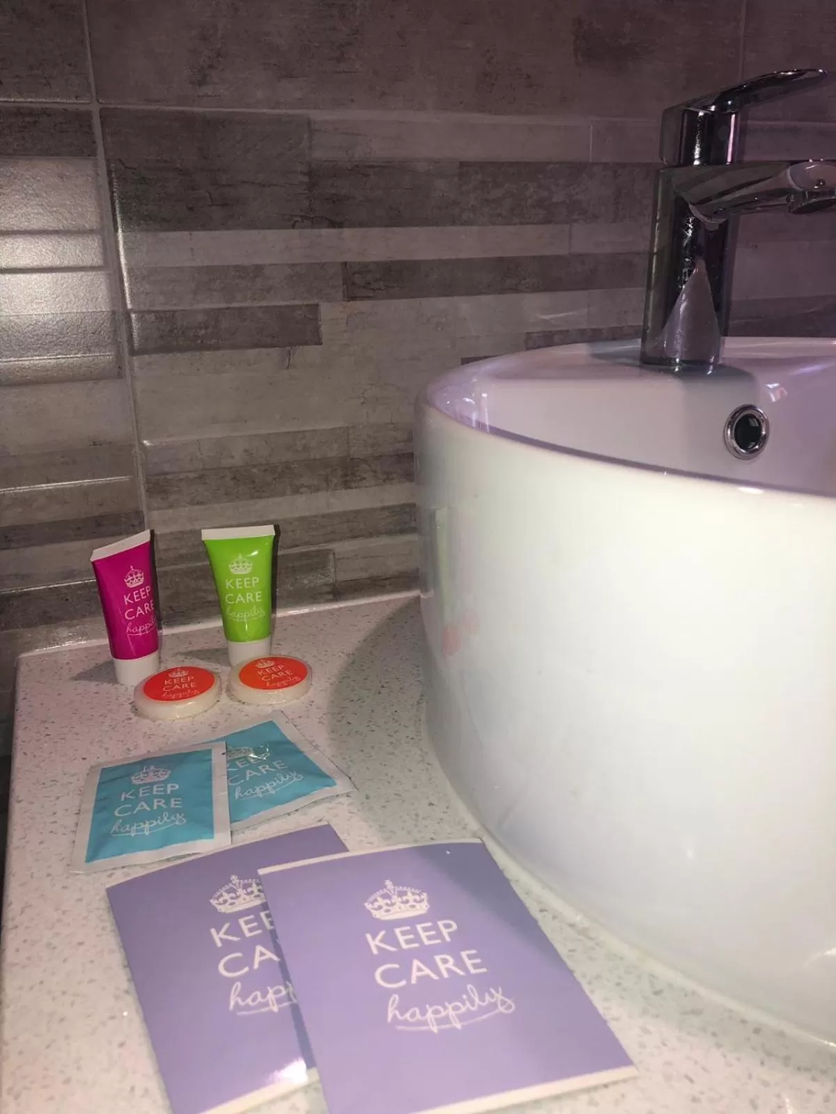 Toilet in GLEM rooms & breakfast