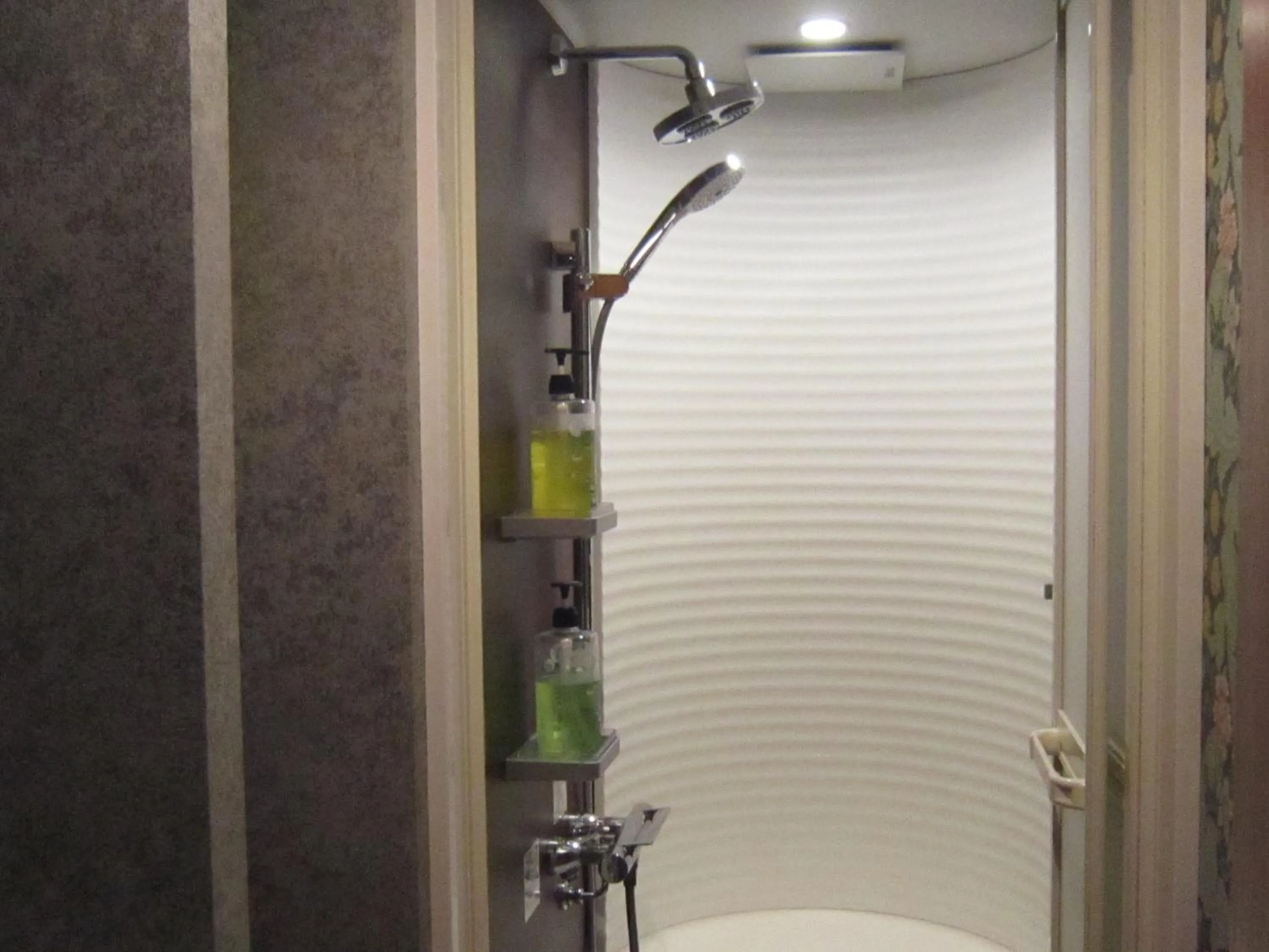 Minato Oasis Numazu / 沼津観光の中心、伊豆観光の拠点に好立地！沼津港に位置し交通・飲食・コンビニ等至便です！