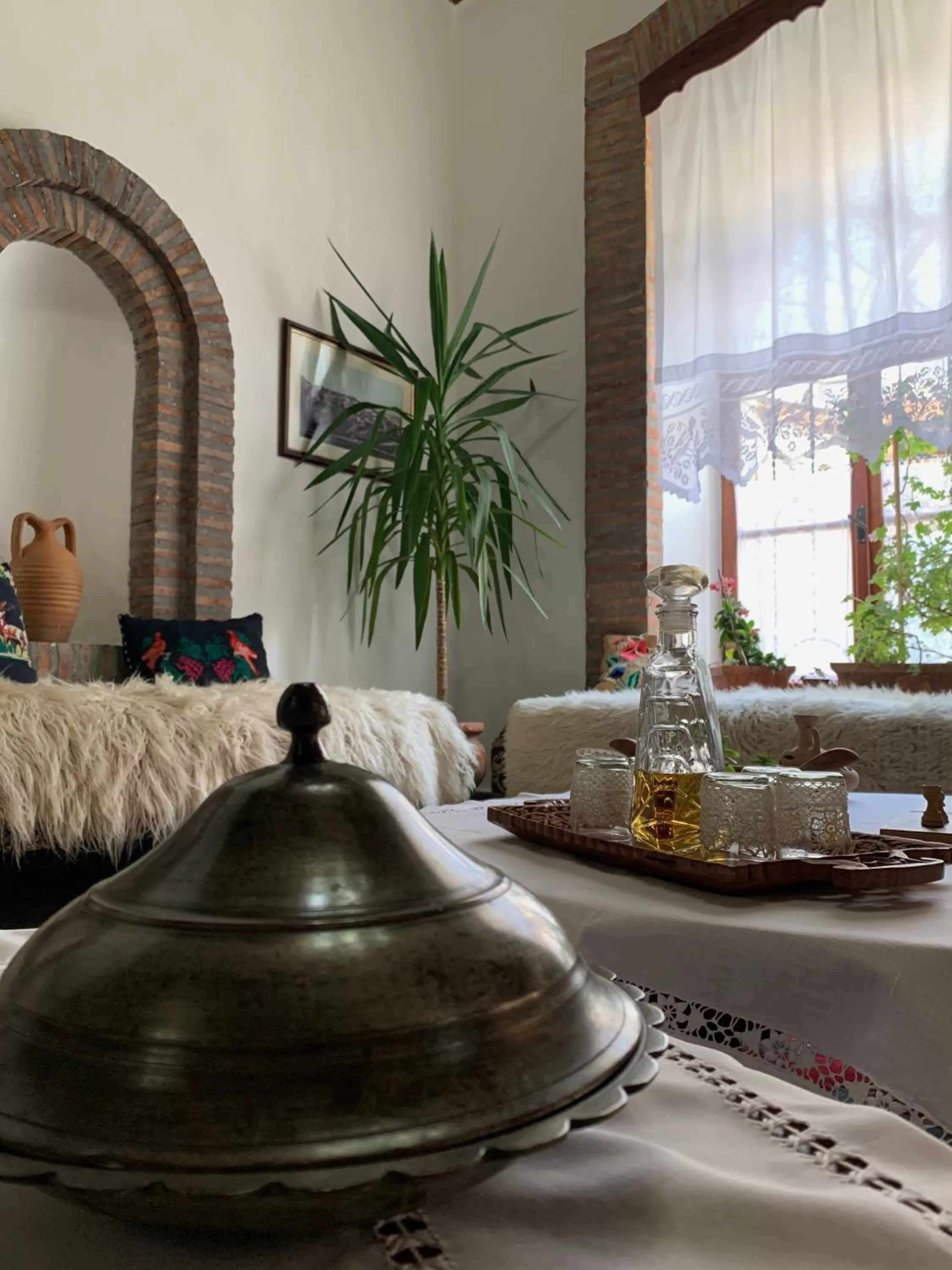 Living room, Bed in Hotel Berati