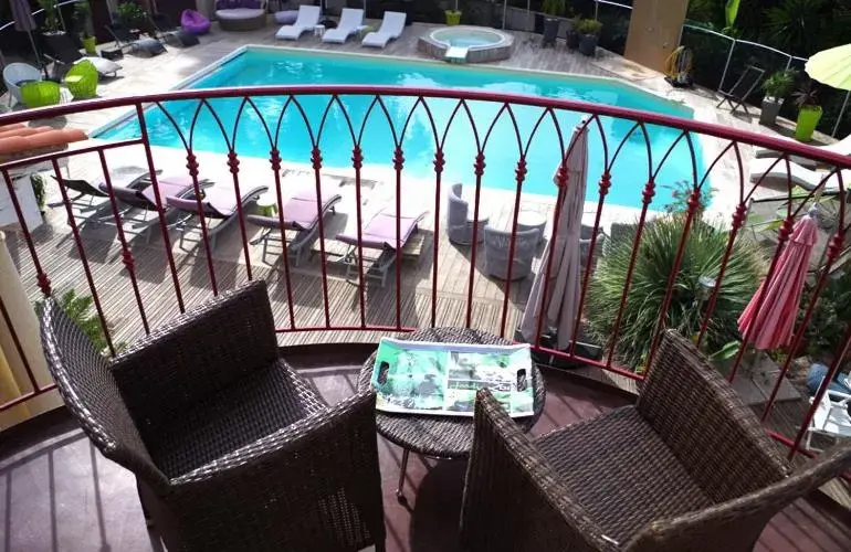 Double Room 5 in B&B Val D'azur Double Room 5 in B&B Val D'azur