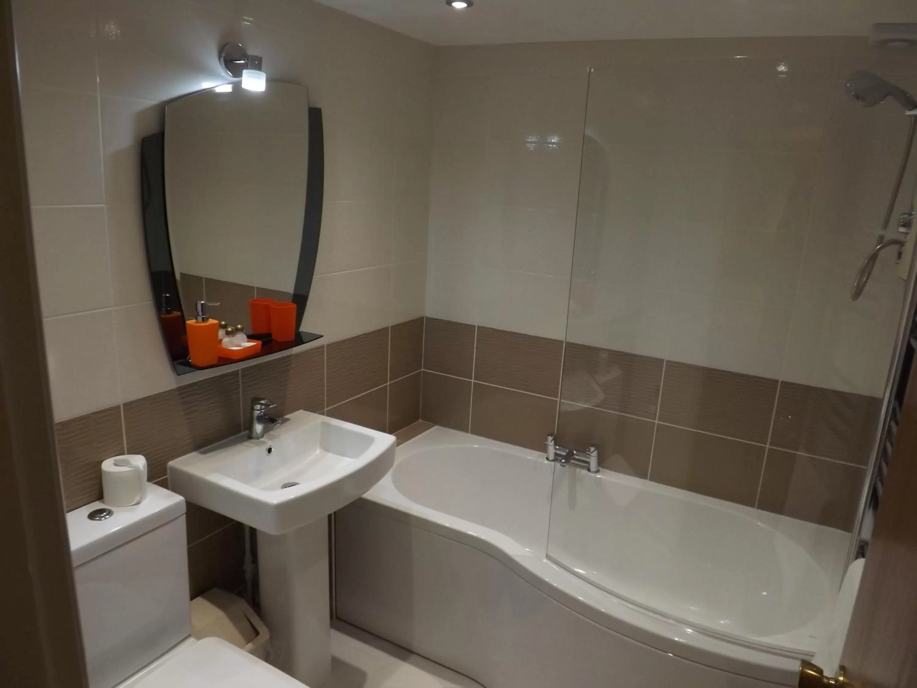 Shower in The Jacobean Hotel