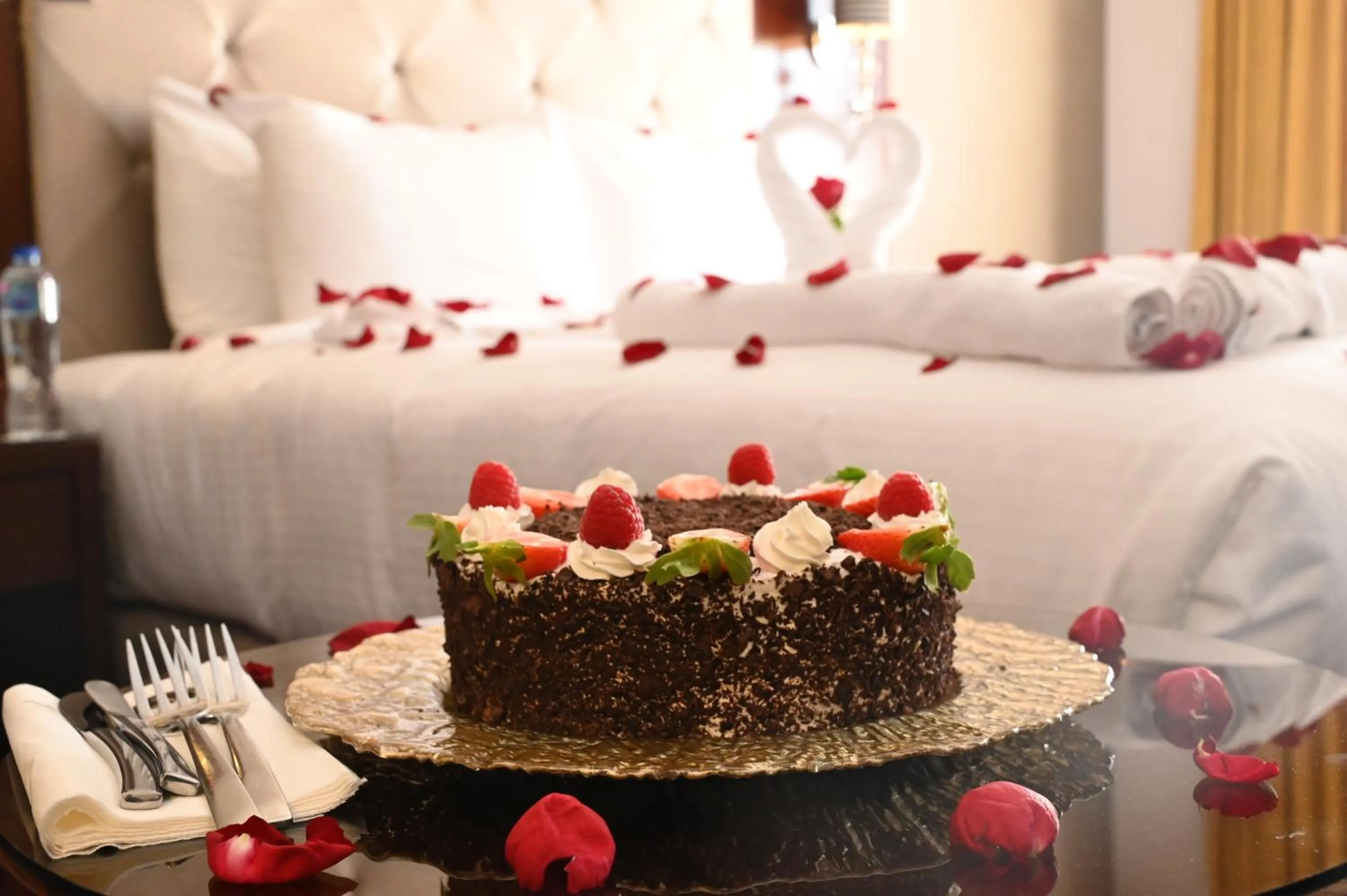 Food, Bed in Dar Al Taqwa Hotel