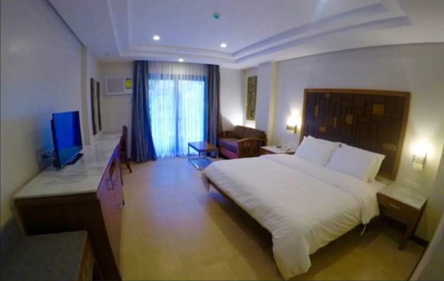 Bedroom, Bed in MO2 Lagoon Coron