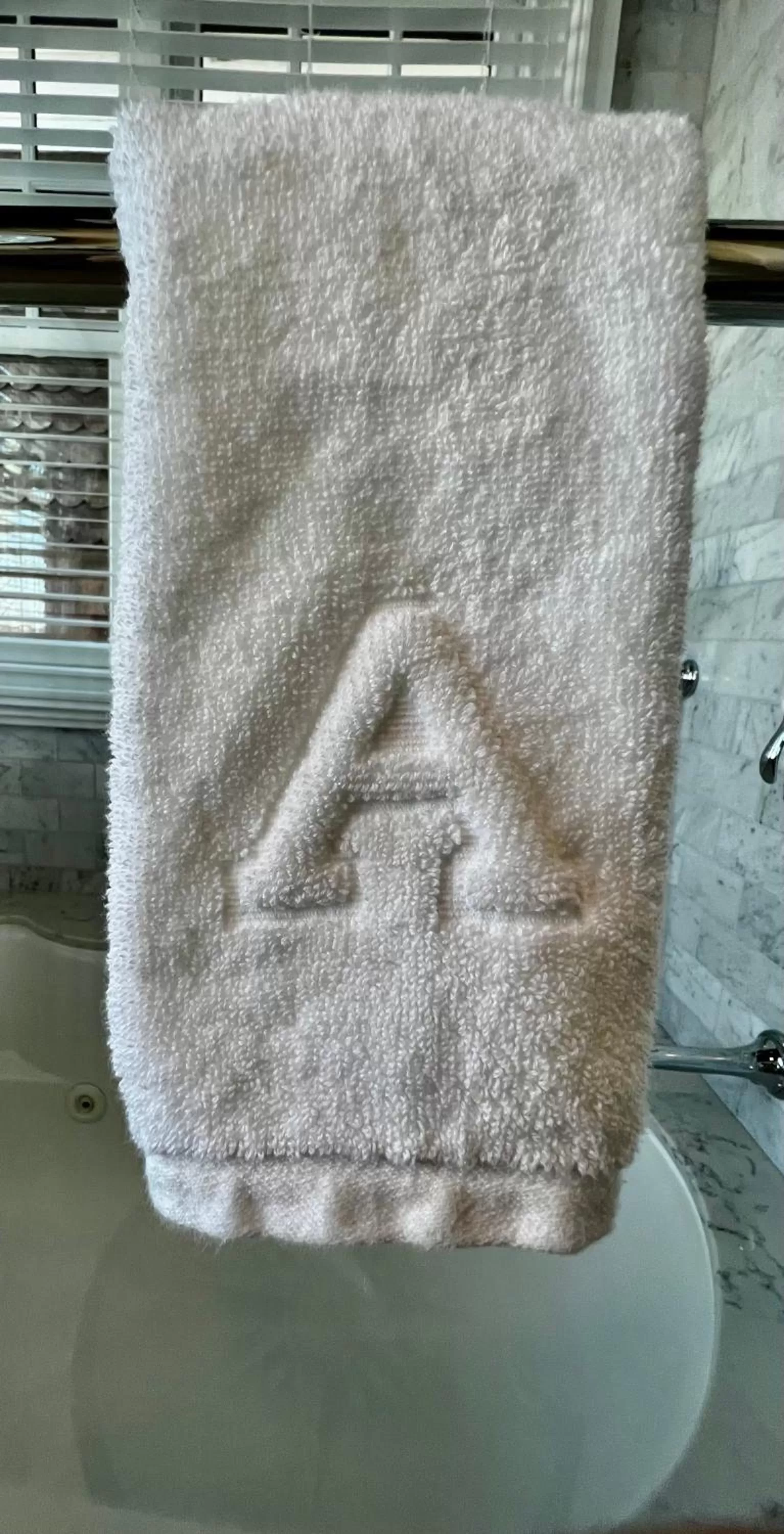 Bath in Almondy Inn Bed & Breakfast