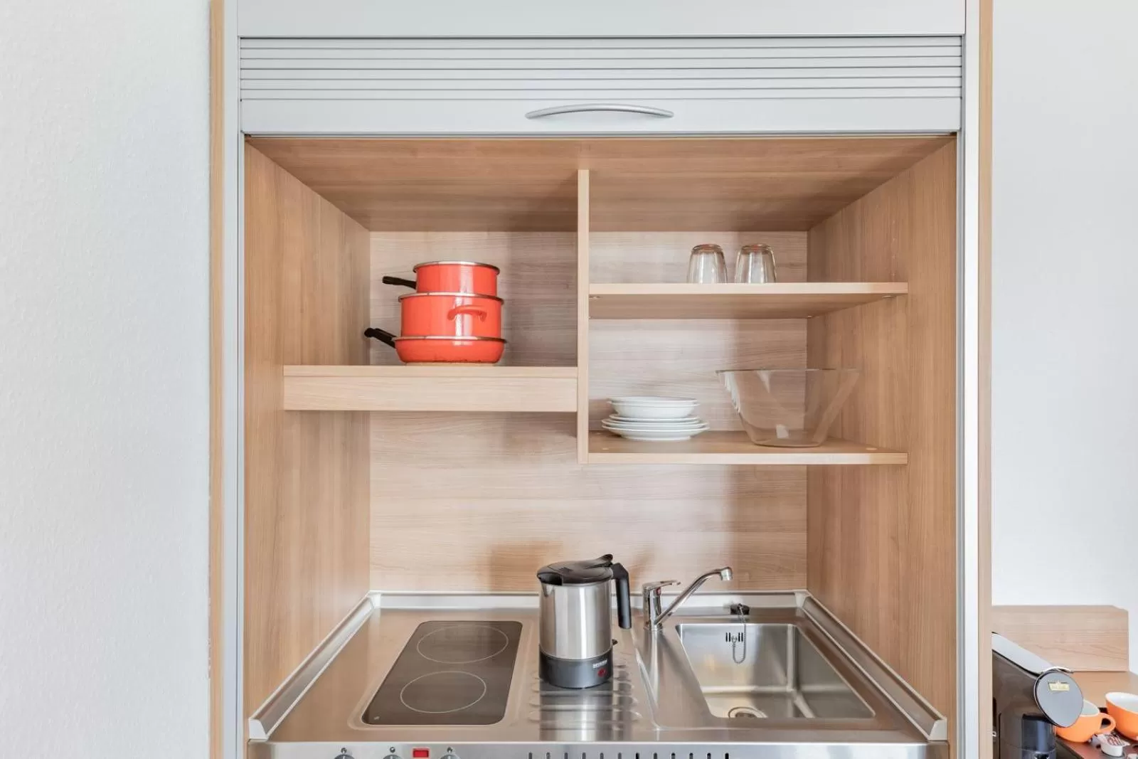 Kitchen or kitchenette in acora Düsseldorf Living the City - Apartments