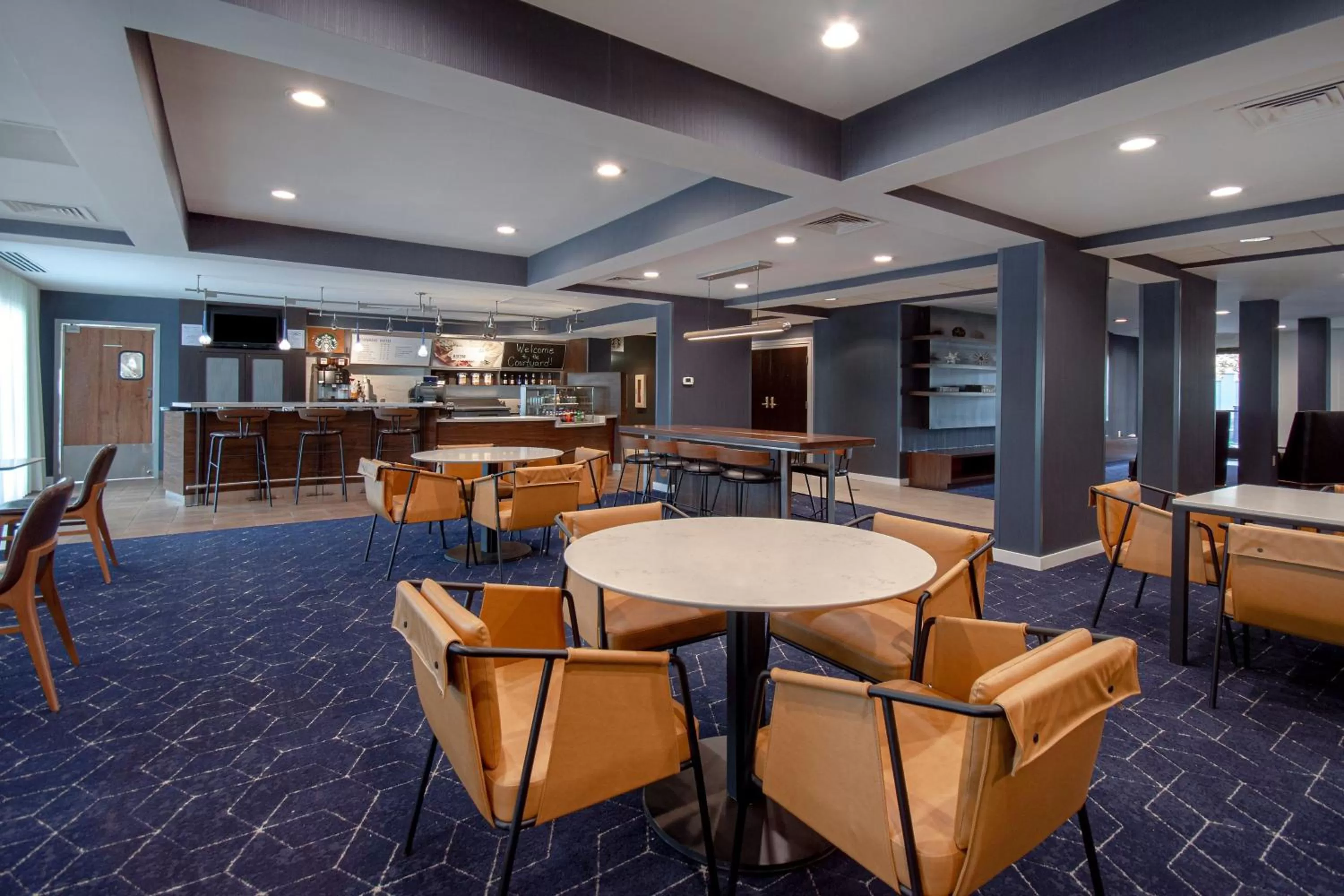 Restaurant/places to eat in Courtyard by Marriott Cincinnati Airport