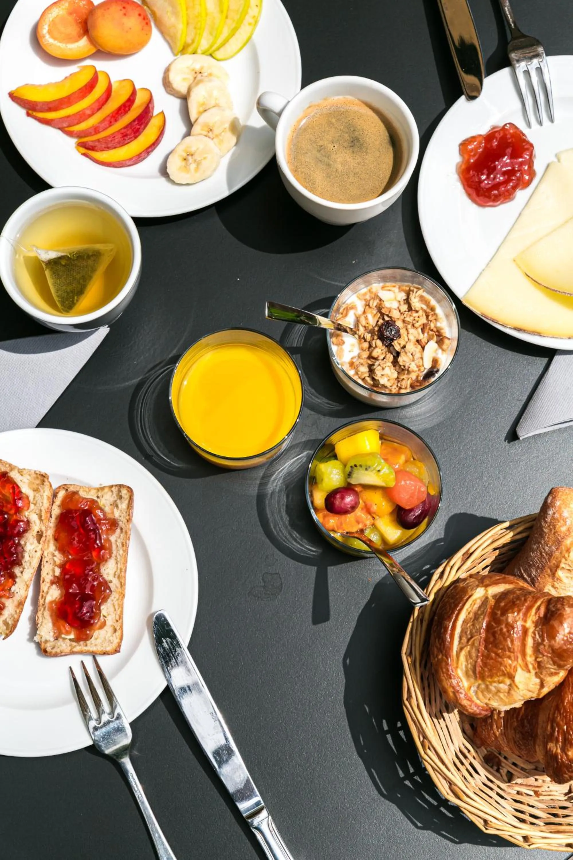 Food and drinks in Hôtel du Pont