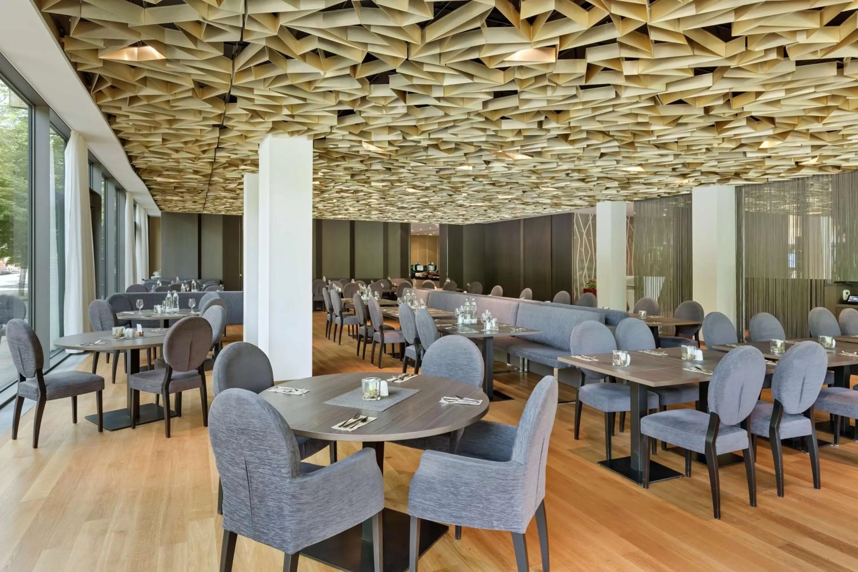 Restaurant/places to eat in Doubletree by Hilton Vienna Schonbrunn