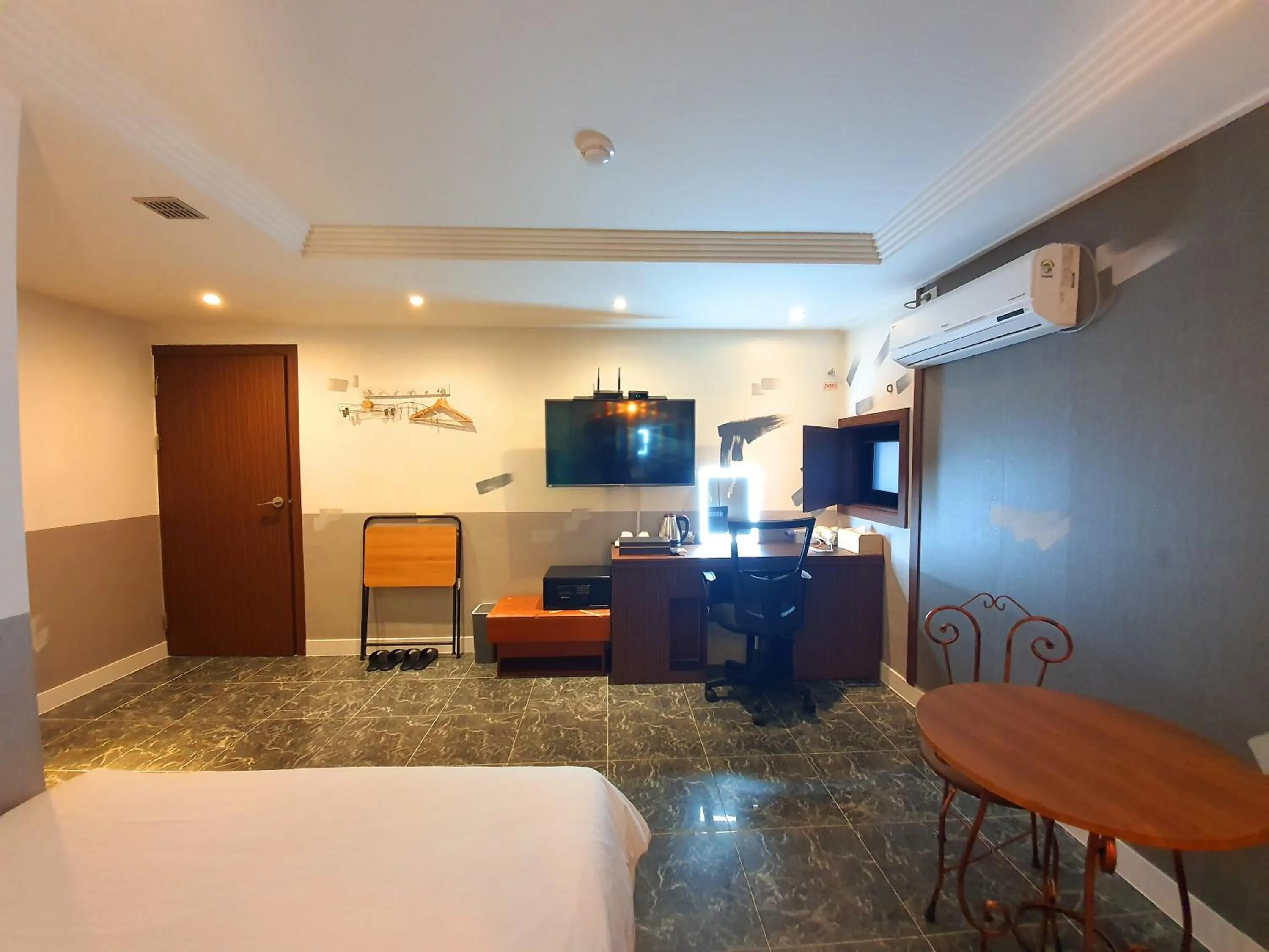 Friendly DH Naissance Hotel by Mindrum Group