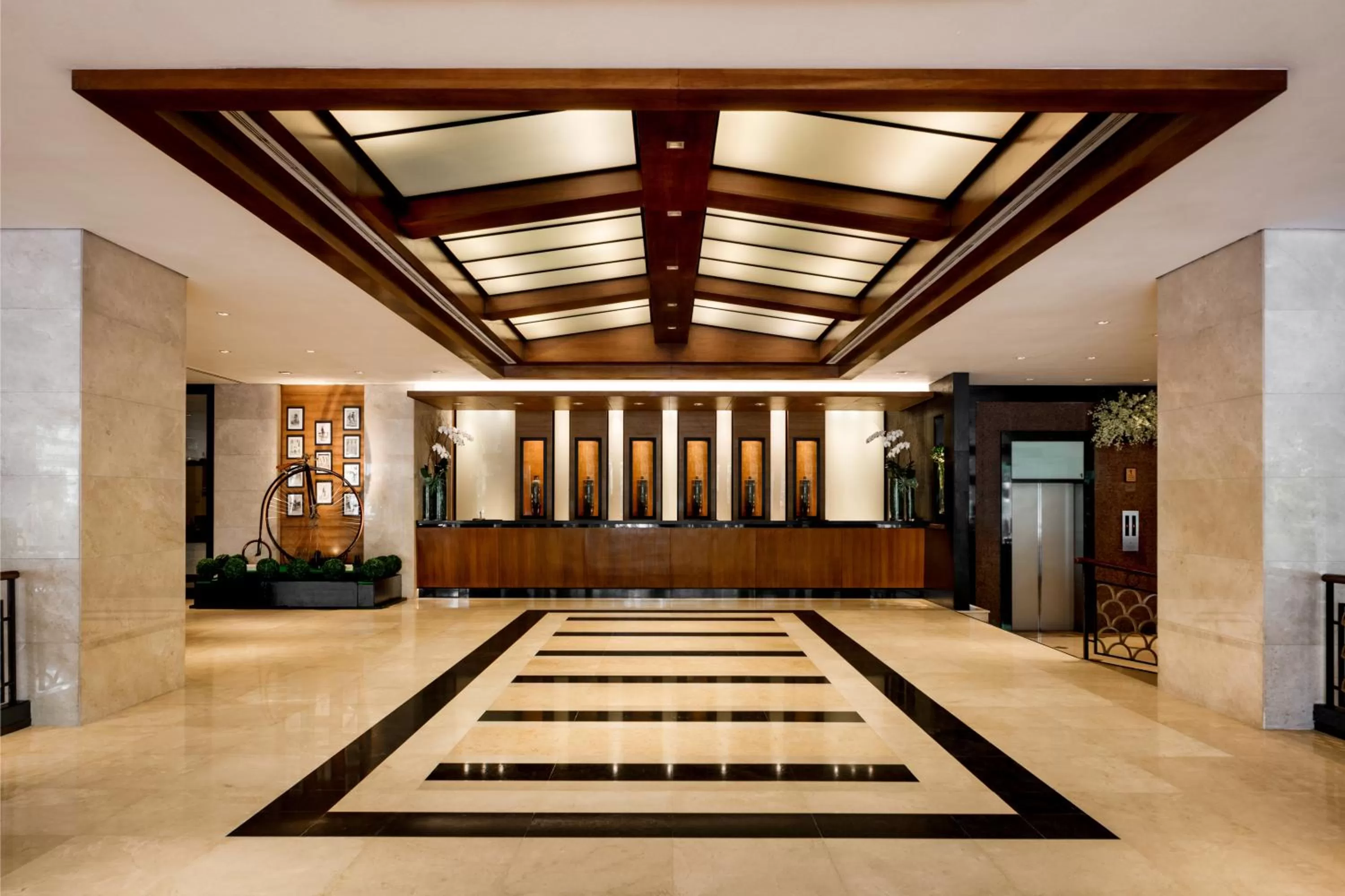 Lobby or reception in Copthorne King's Hotel Singapore