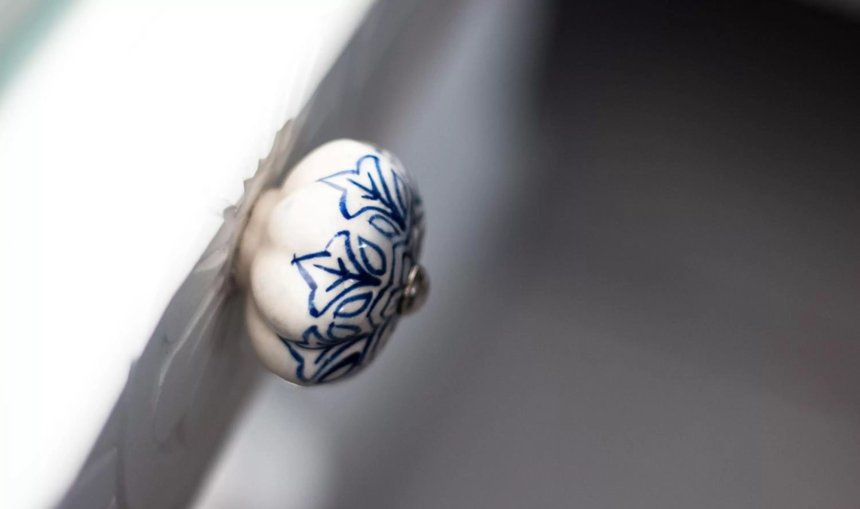 Decorative detail in Ktima Bianco