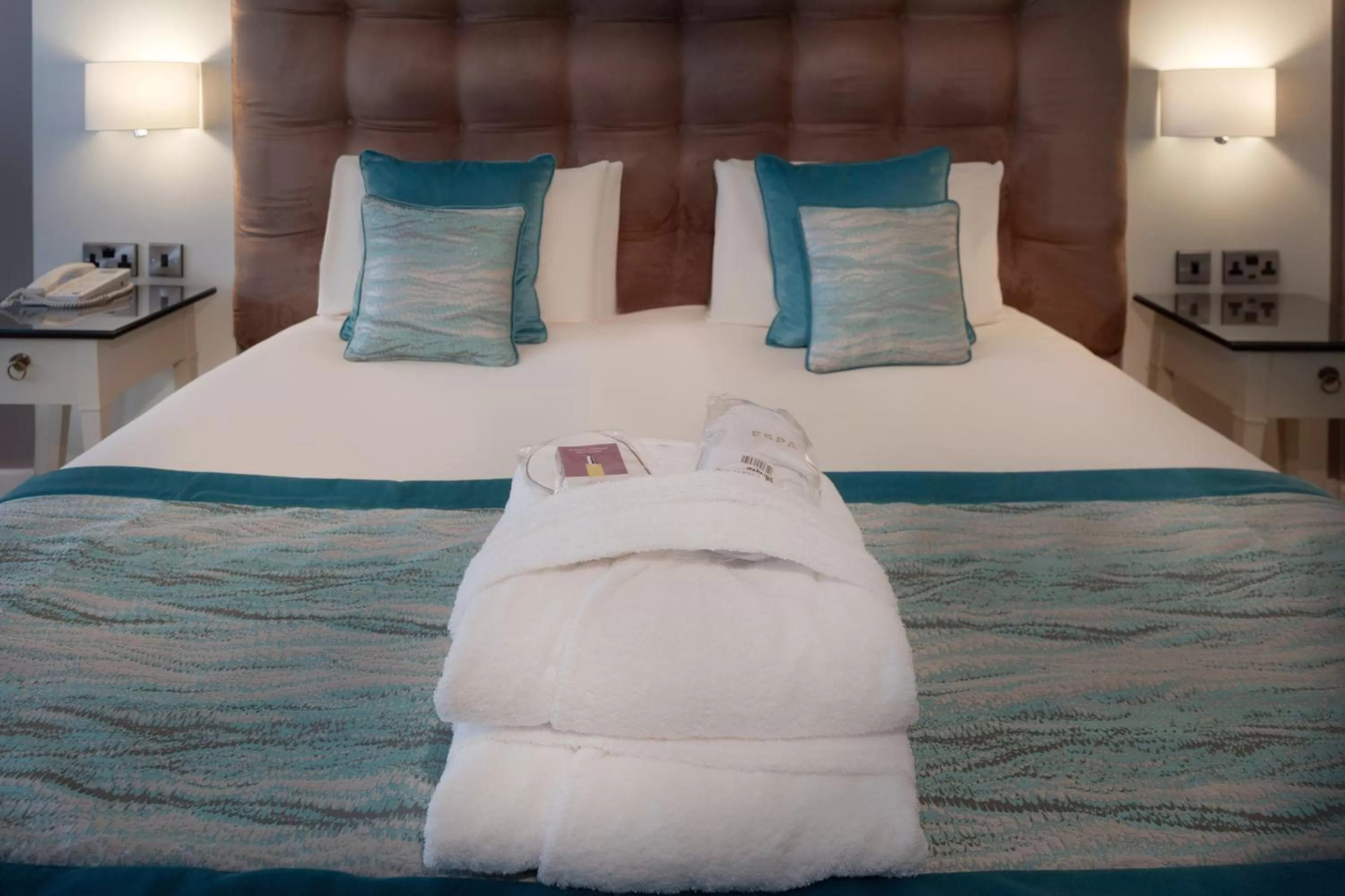 Bedroom, Bed in Albrighton Hall Hotel and Spa, a member of Radisson Individuals