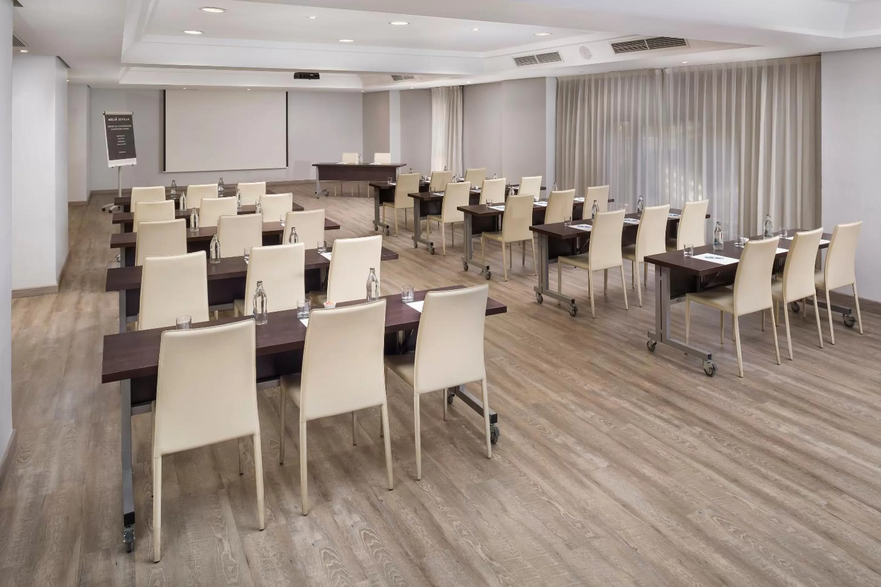 Meeting/conference room in Melia Sevilla