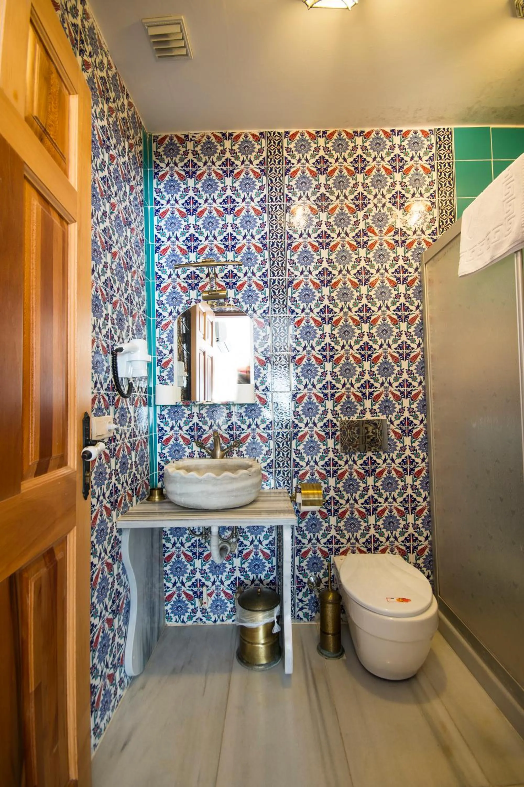 Bathroom in Sultan Corner Hotel