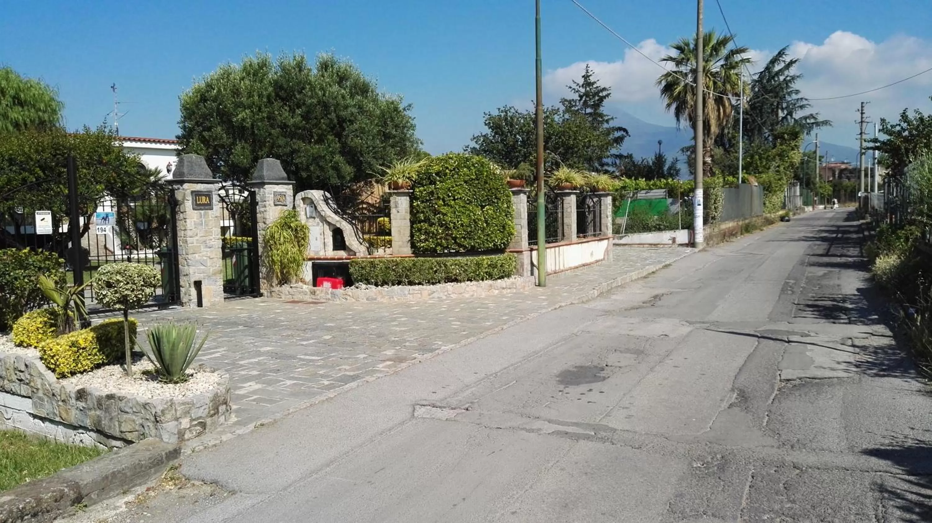 Street view, Neighborhood in B&B Villa Lura Pompei