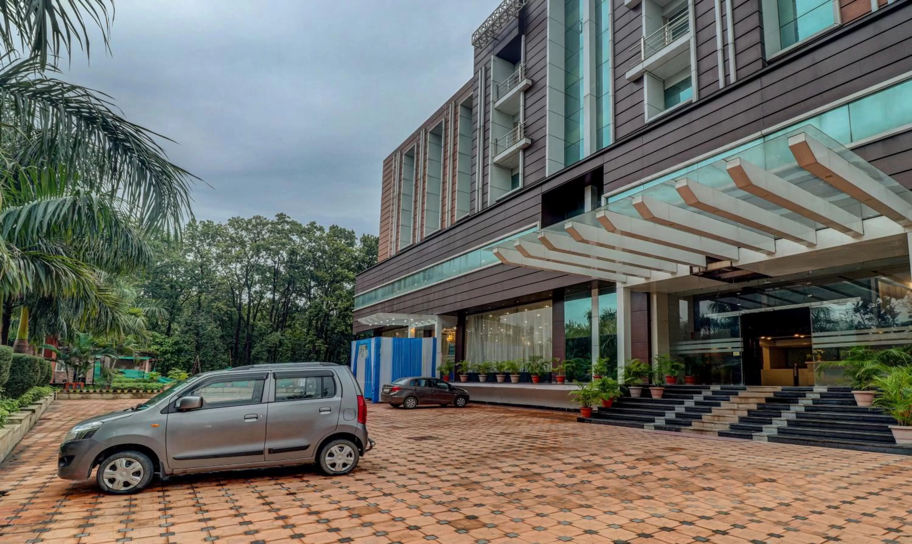 Property Building in Treebo Tryst Pearl Avenue Ring Road