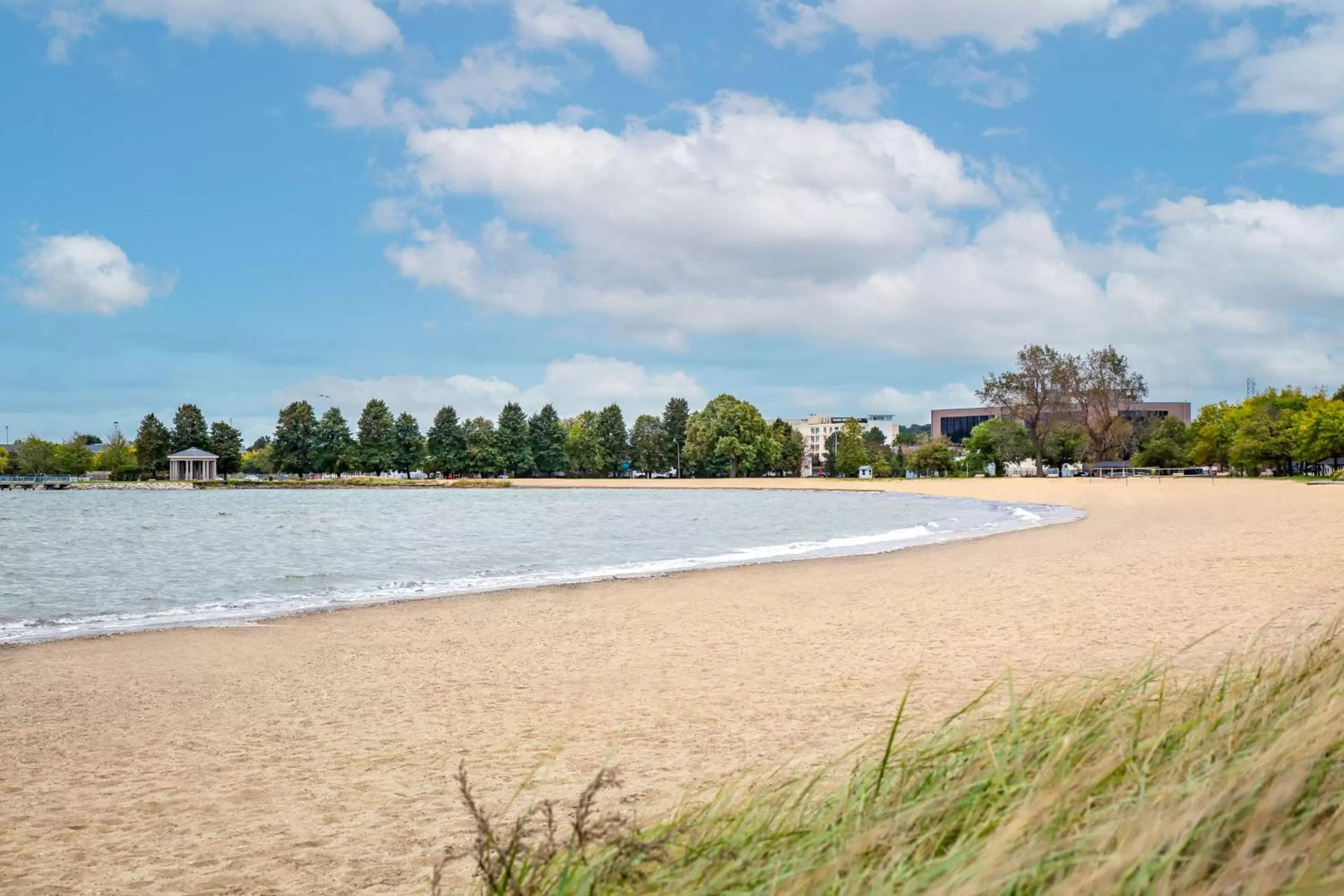 Property building in DoubleTree by Hilton Hotel Boston Bayside