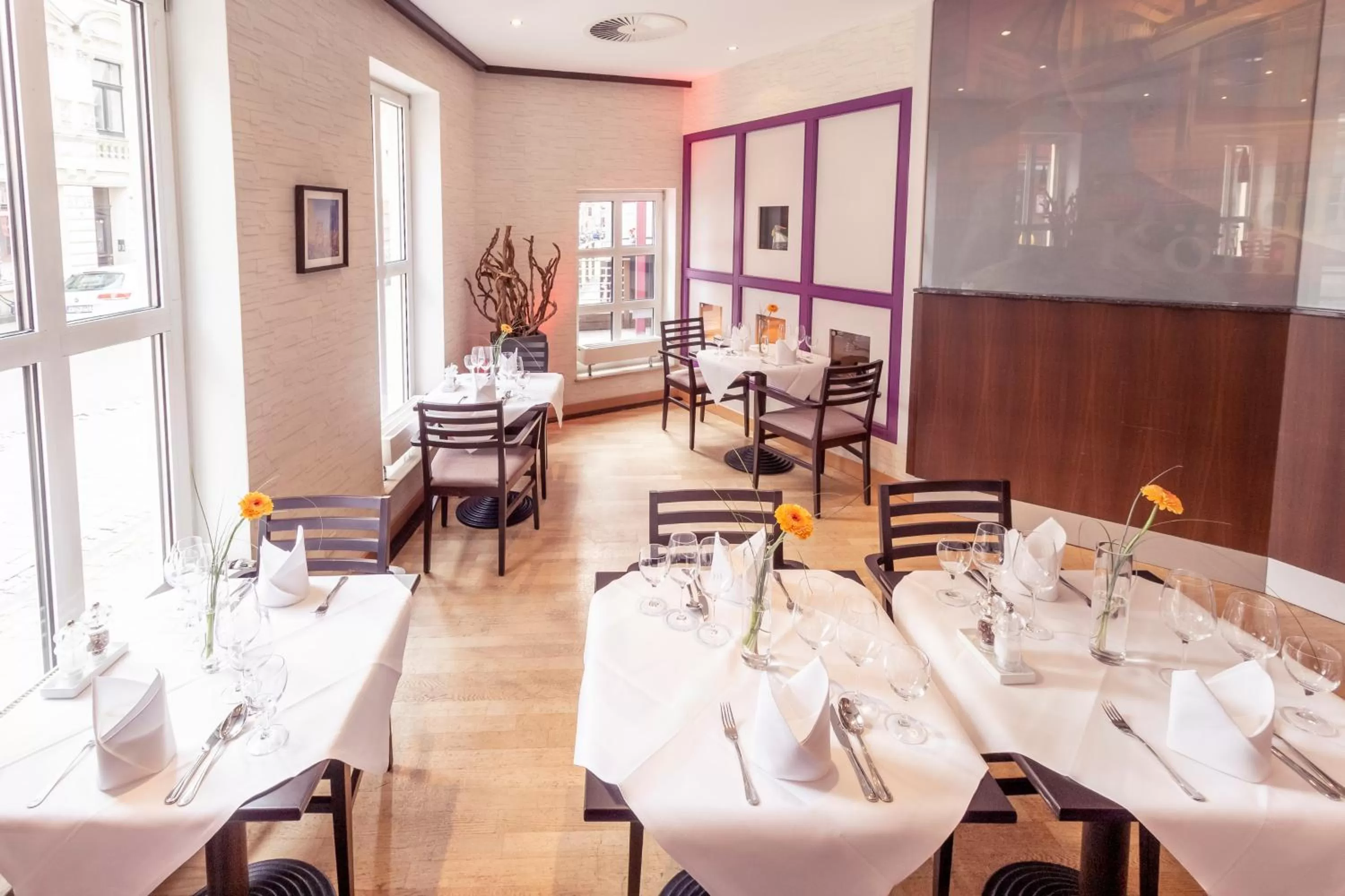 Lounge or bar in Mercure Hotel Köln City Friesenstraße