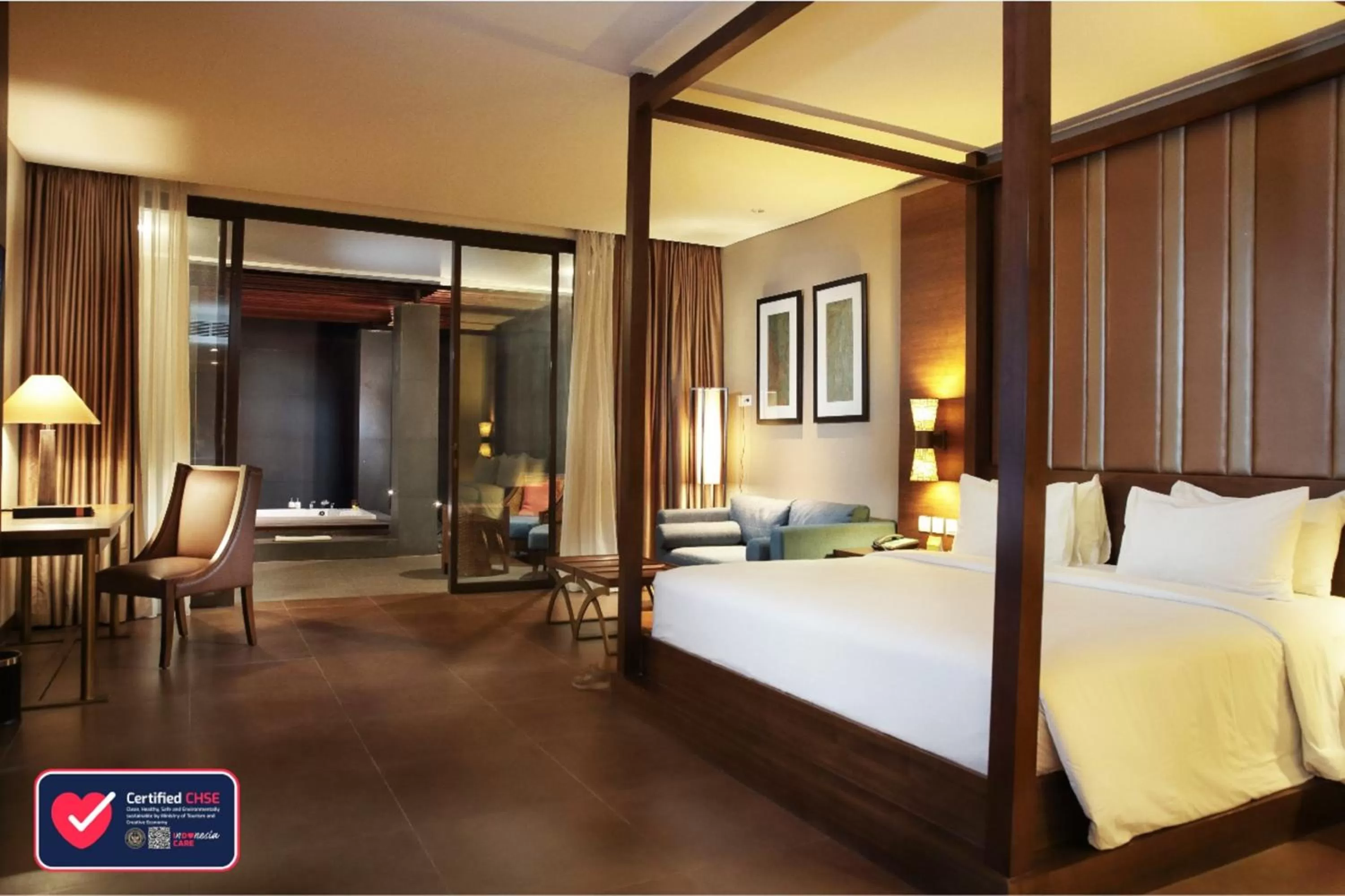 Photo of the whole room, Bed in The Luxton Cirebon Hotel and Convention