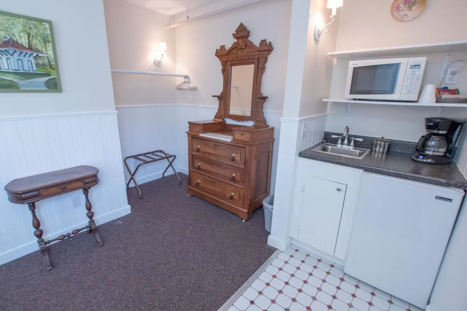 Coffee/tea facilities in Terrace Inn and 1911 Restaurant