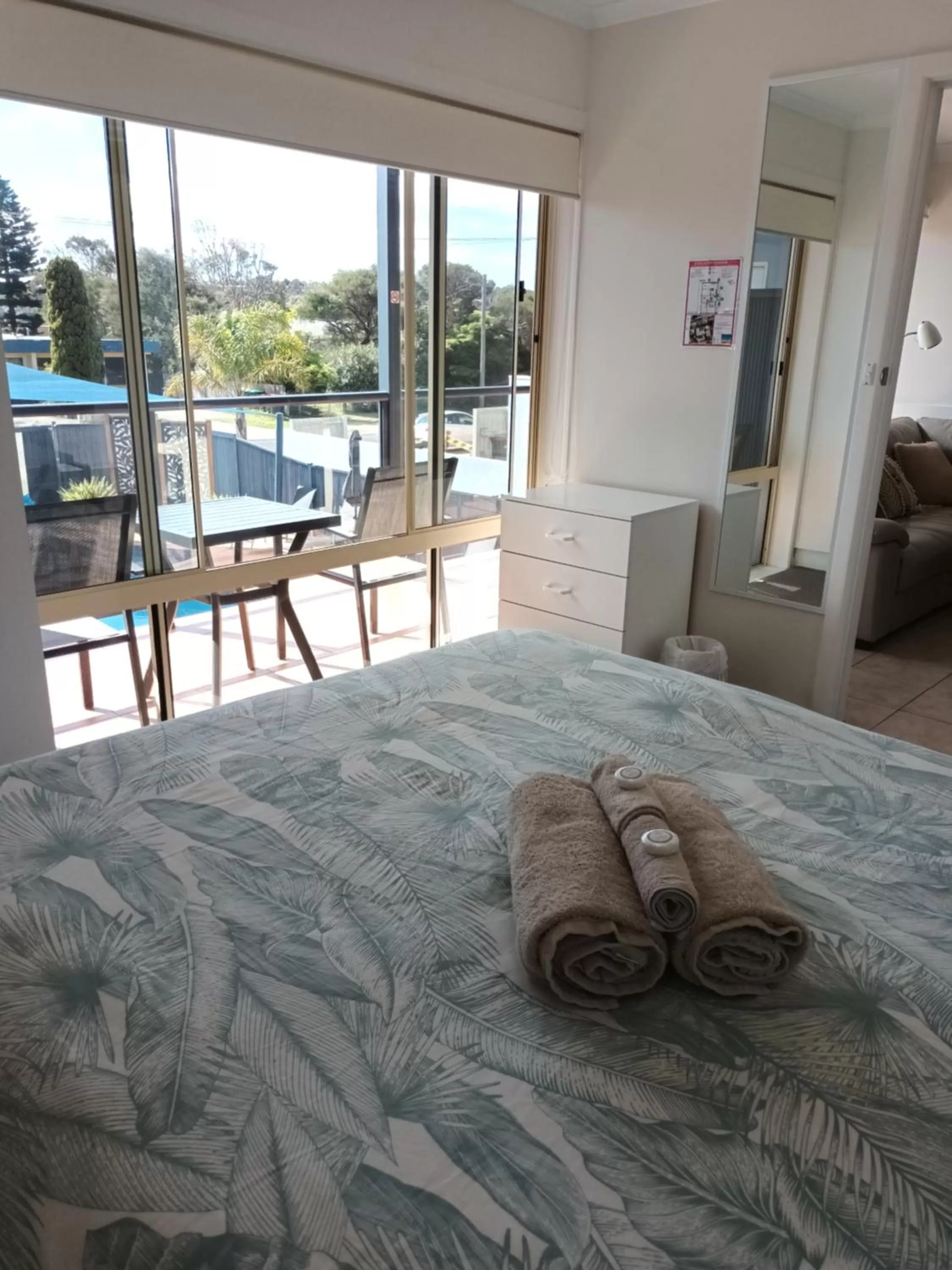 Bed in Grandeur Holiday Units