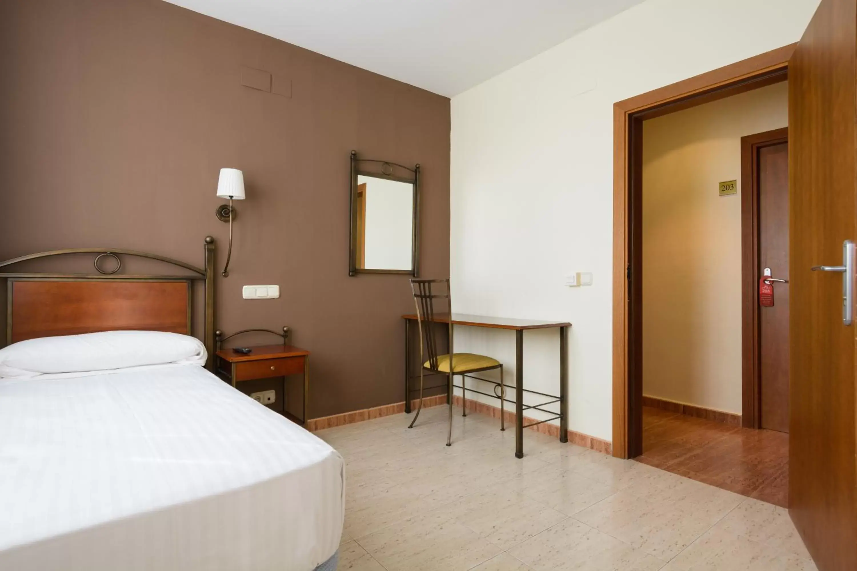 Single Room in Hospedium Hotel Don Fidel Single Room in Hospedium Hotel Don Fidel