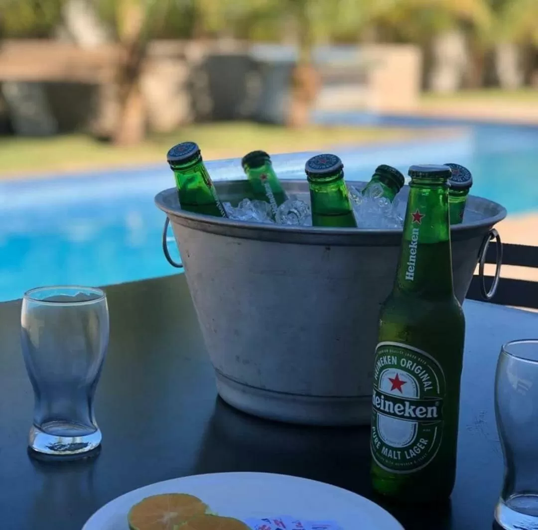 Swimming pool, Drinks in Hotel Imperador