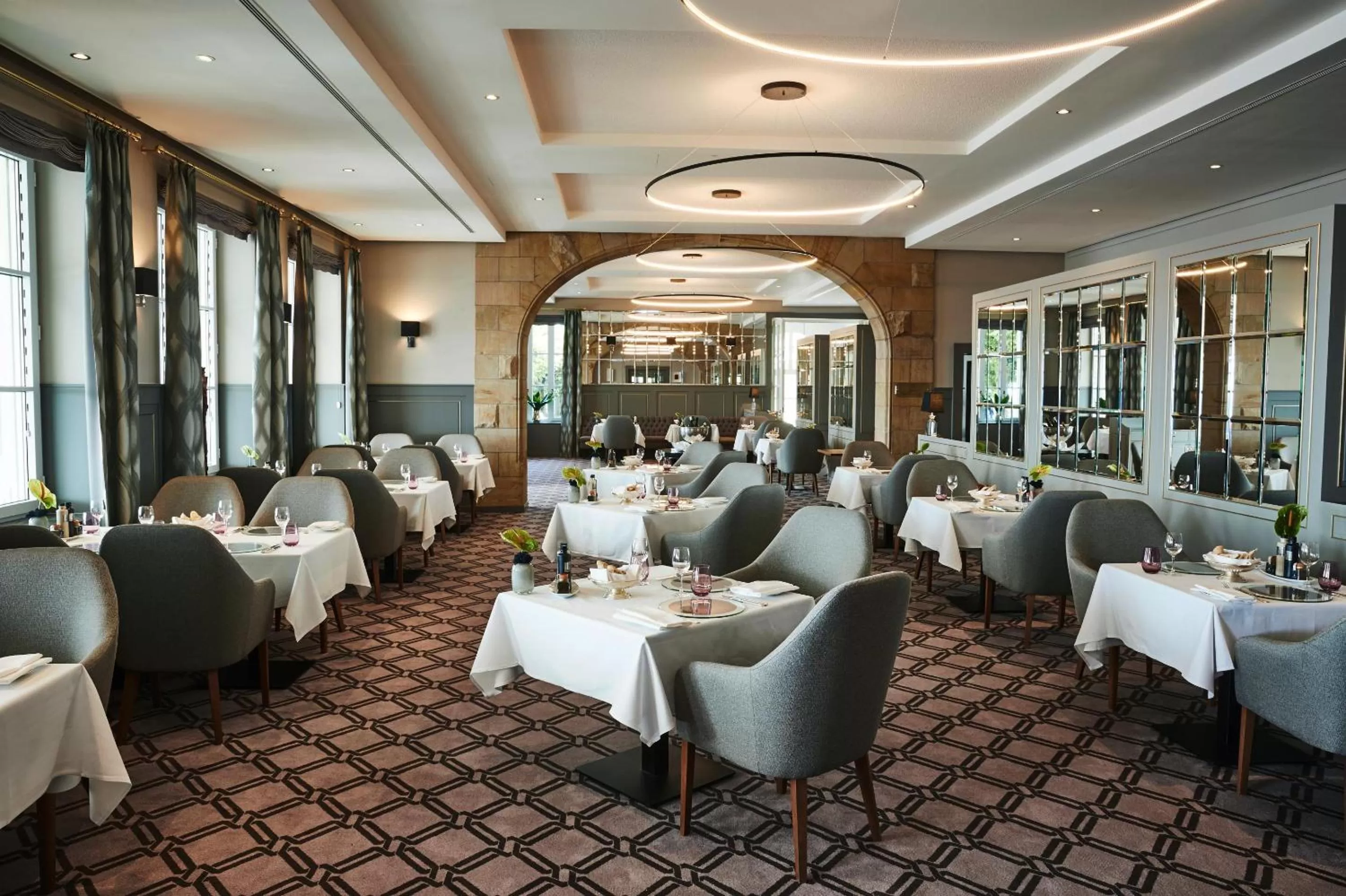 Restaurant/places to eat in Steigenberger ICON Grandhotel & Spa Petersberg