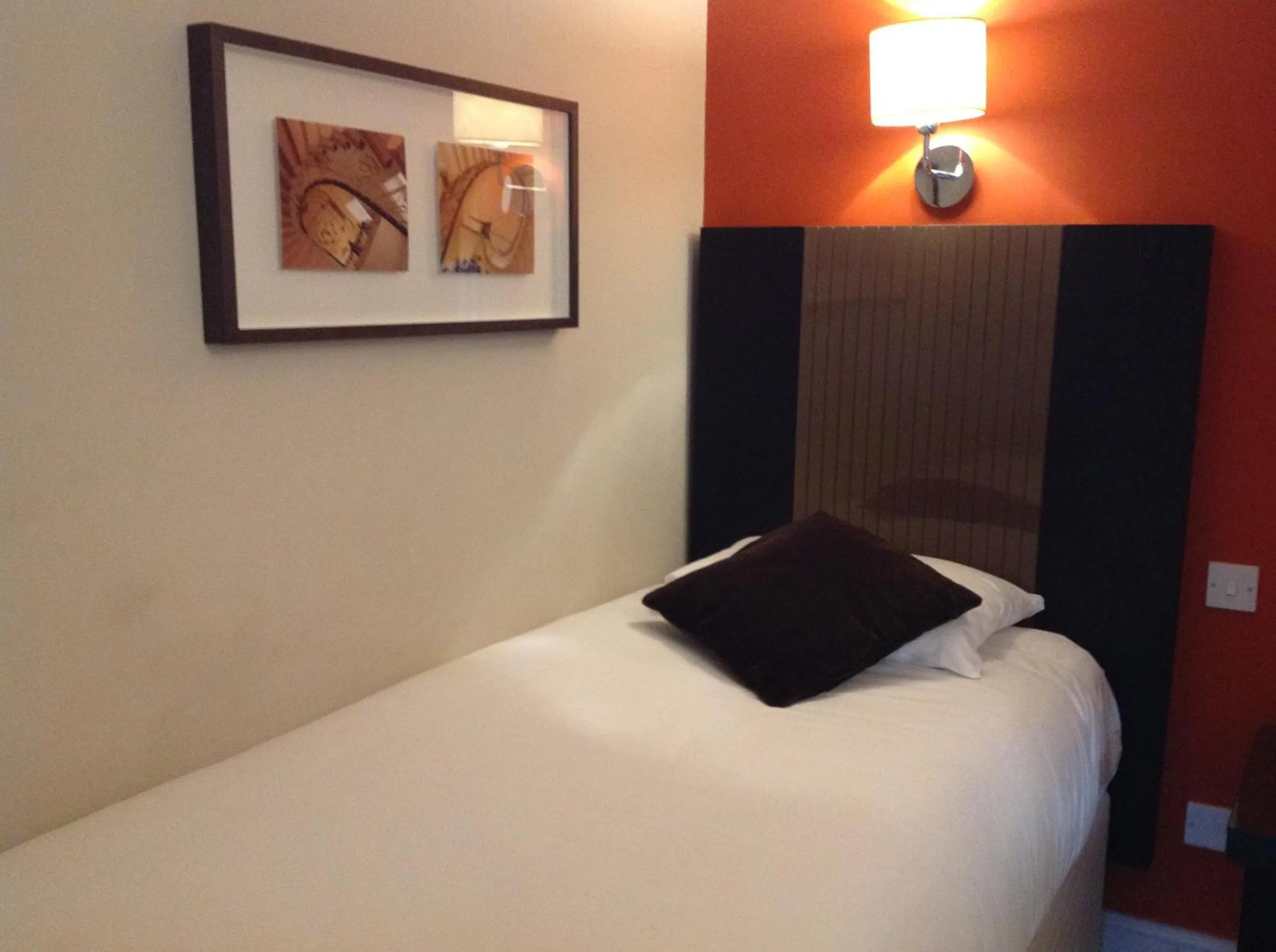 Bed in Highfield Park