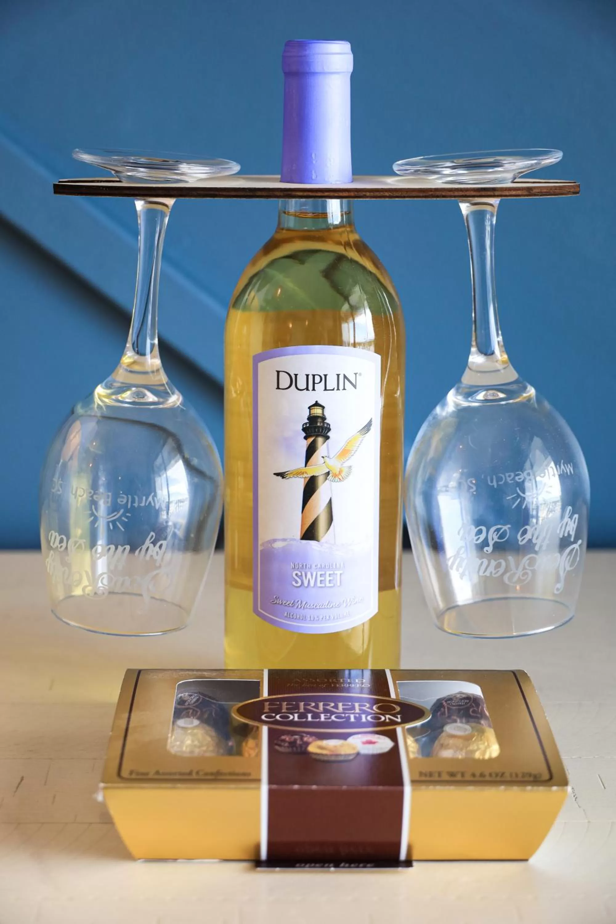 Diving in Escape to Myrtle Beach! Massage-Wine-Photoshoot Packages