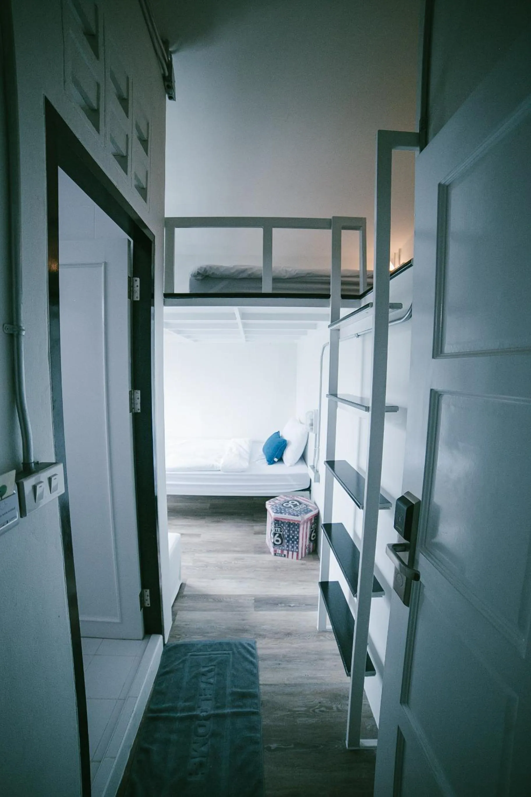 Bedroom, Bed in Diff Hostel