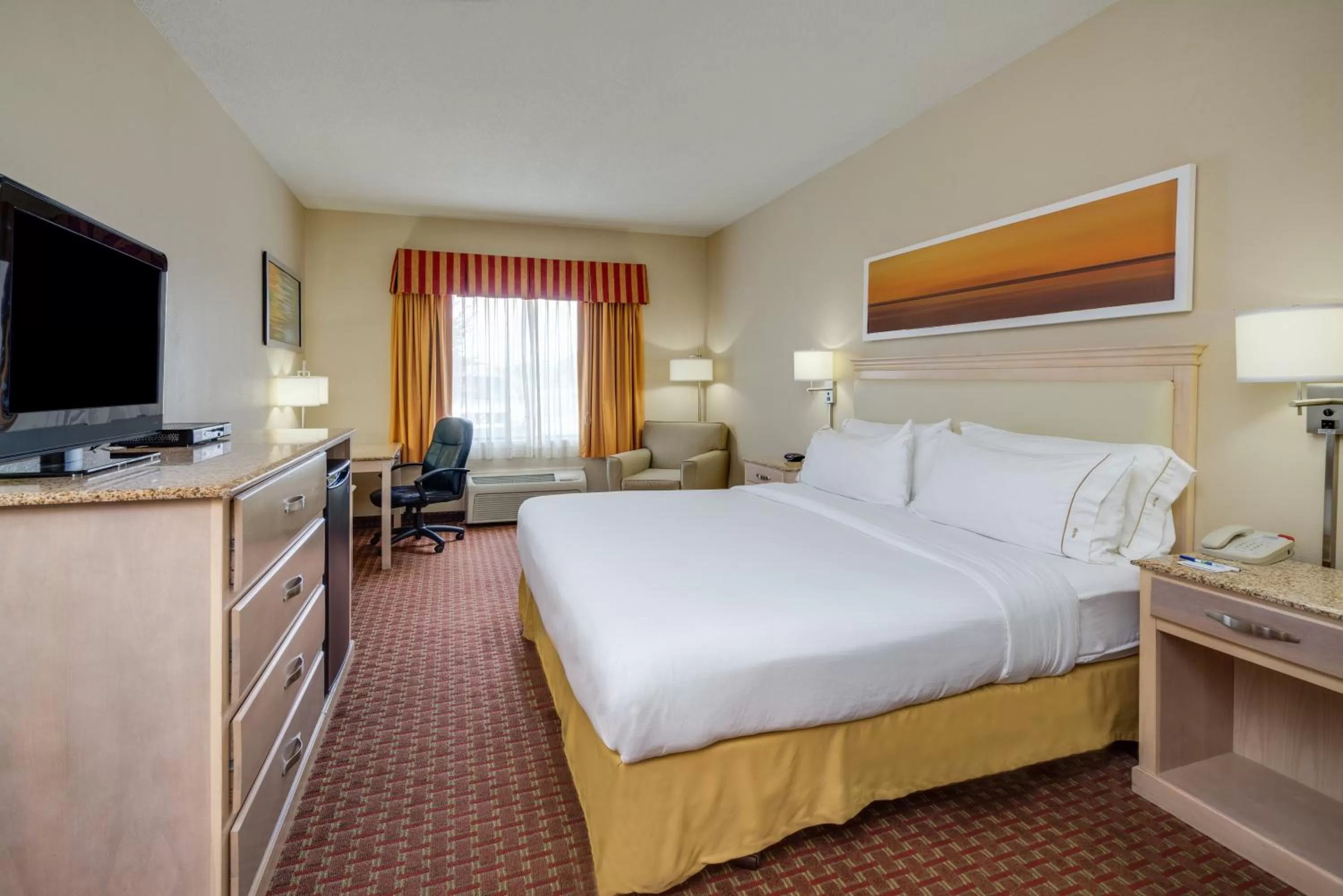 King Room - Non-Smoking in Holiday Inn Express Pocomoke City, an IHG Hotel