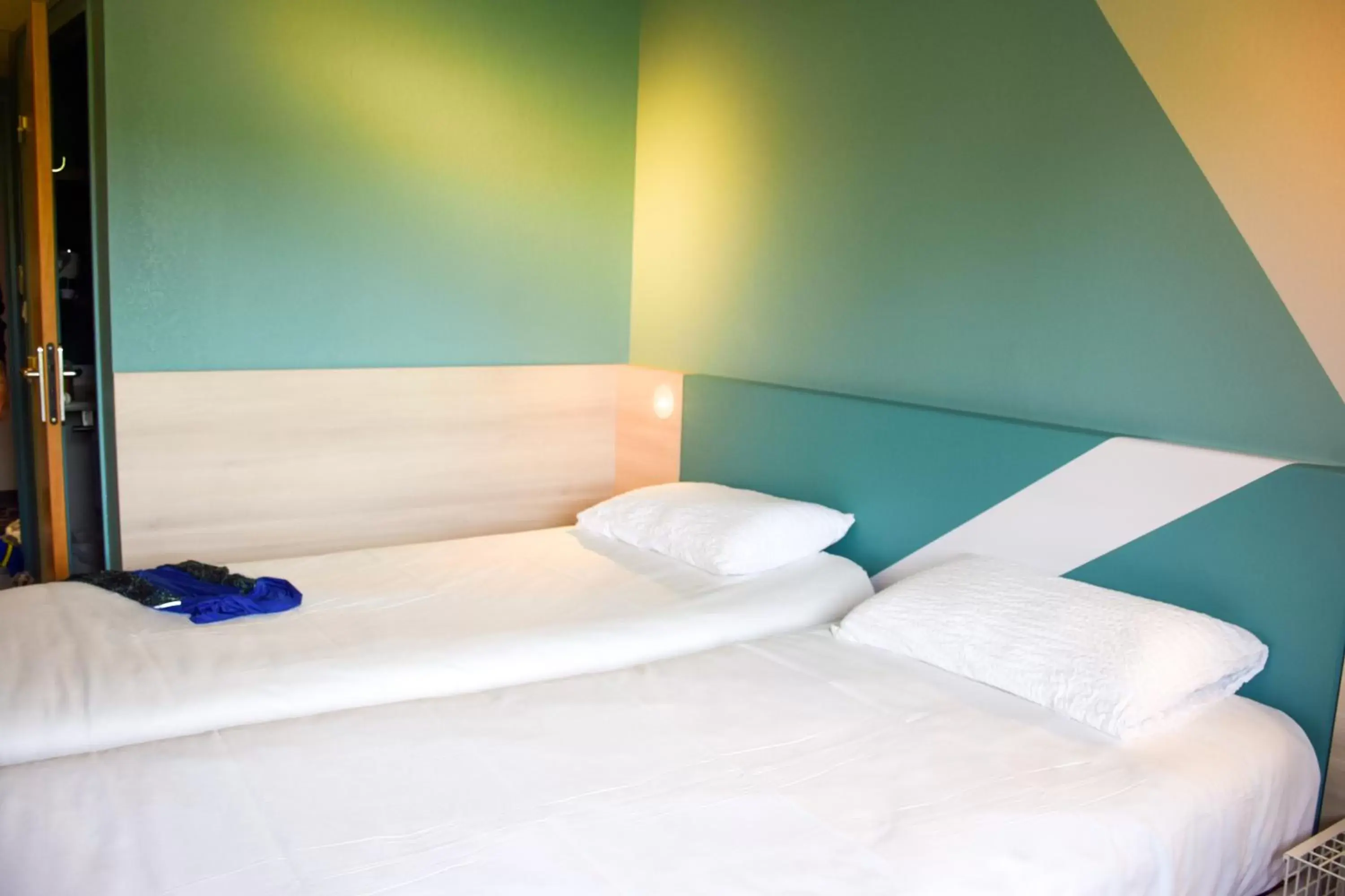 Standard Twin Room in ibis Budget Millau Viaduc Standard Twin Room in ibis Budget Millau Viaduc