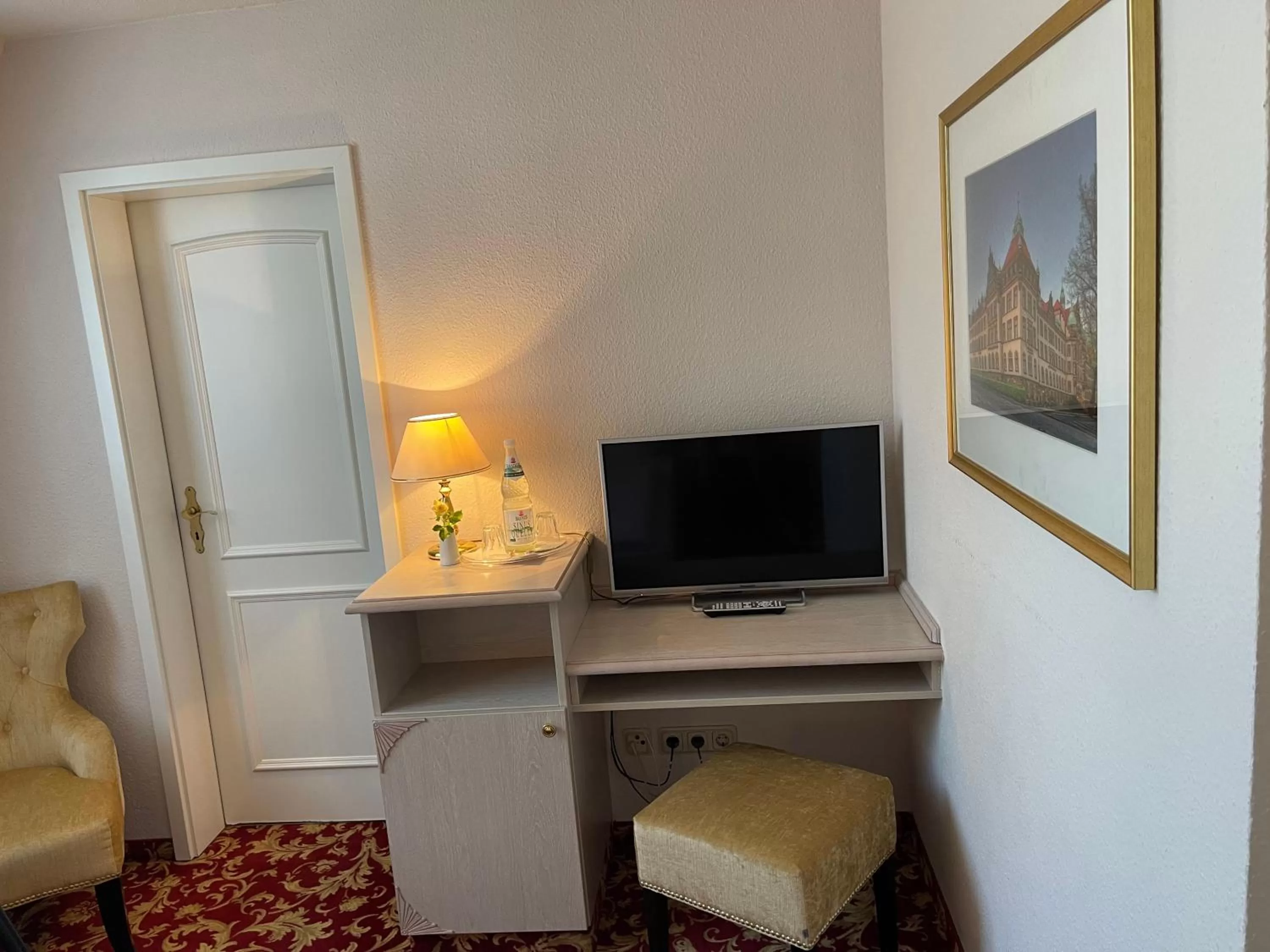 TV and multimedia in Villa Antonia