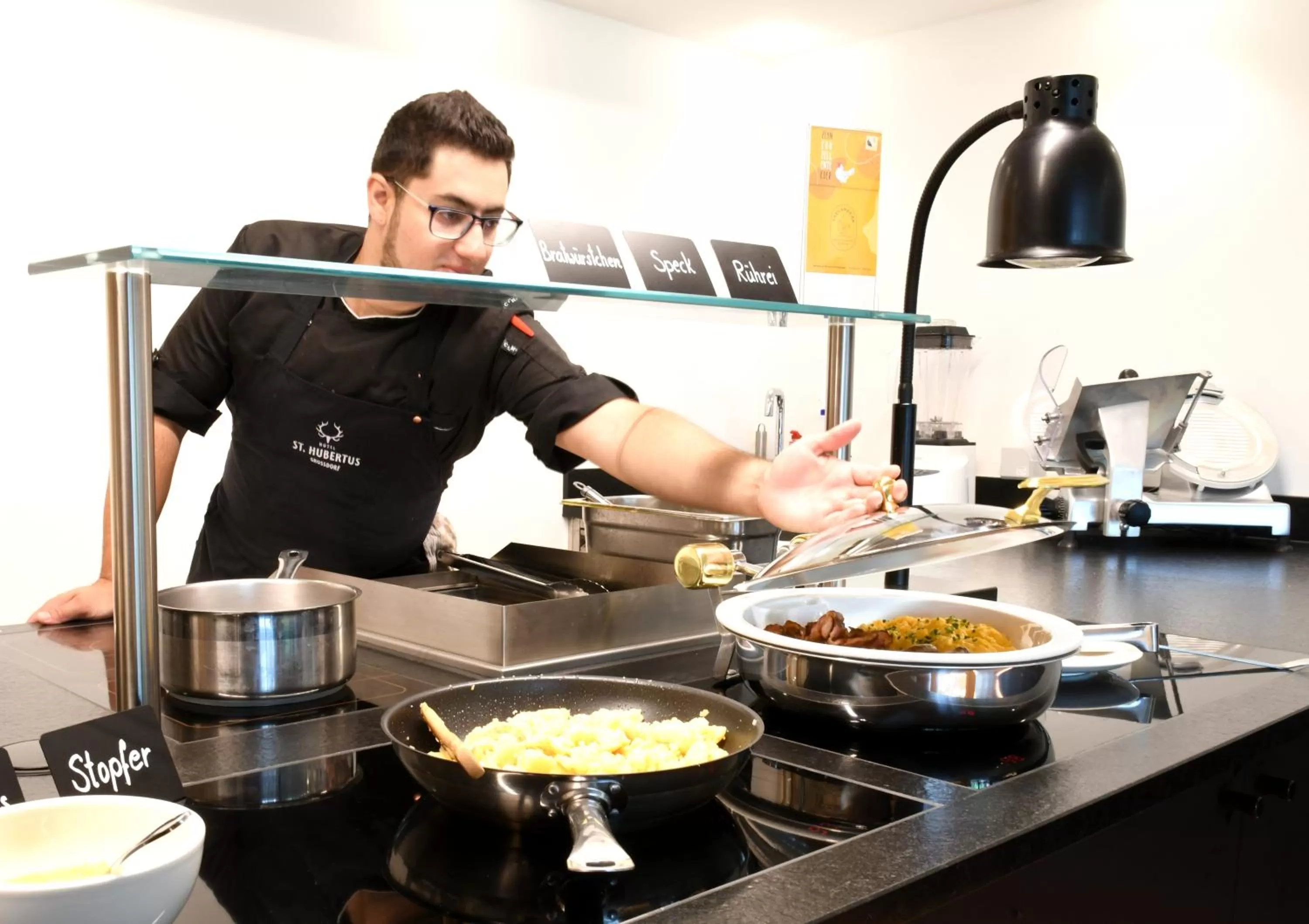 Restaurant/places to eat in Hotel St Hubertus