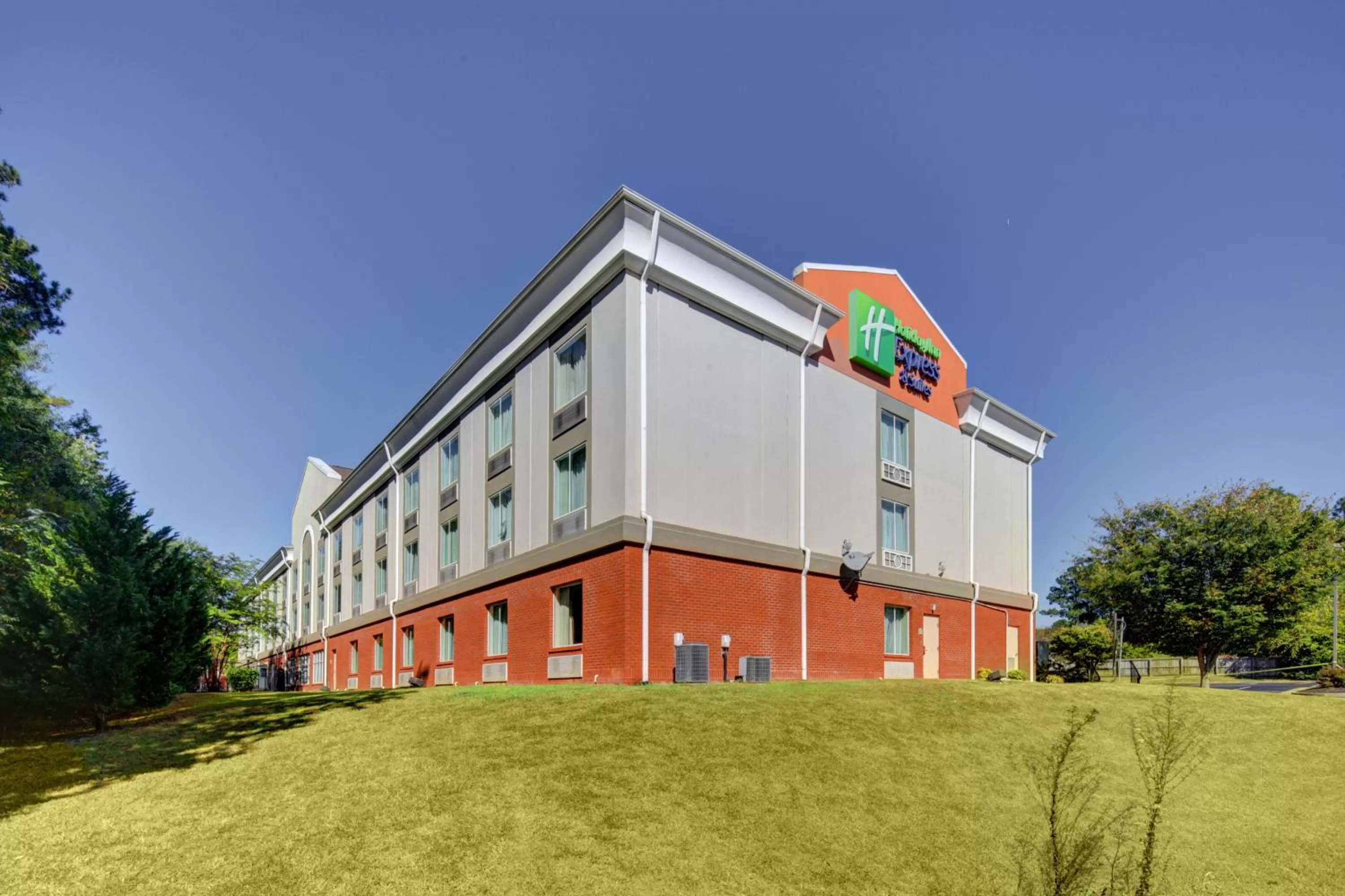 Property building in Holiday Inn Express Hotel & Suites Emporia by IHG