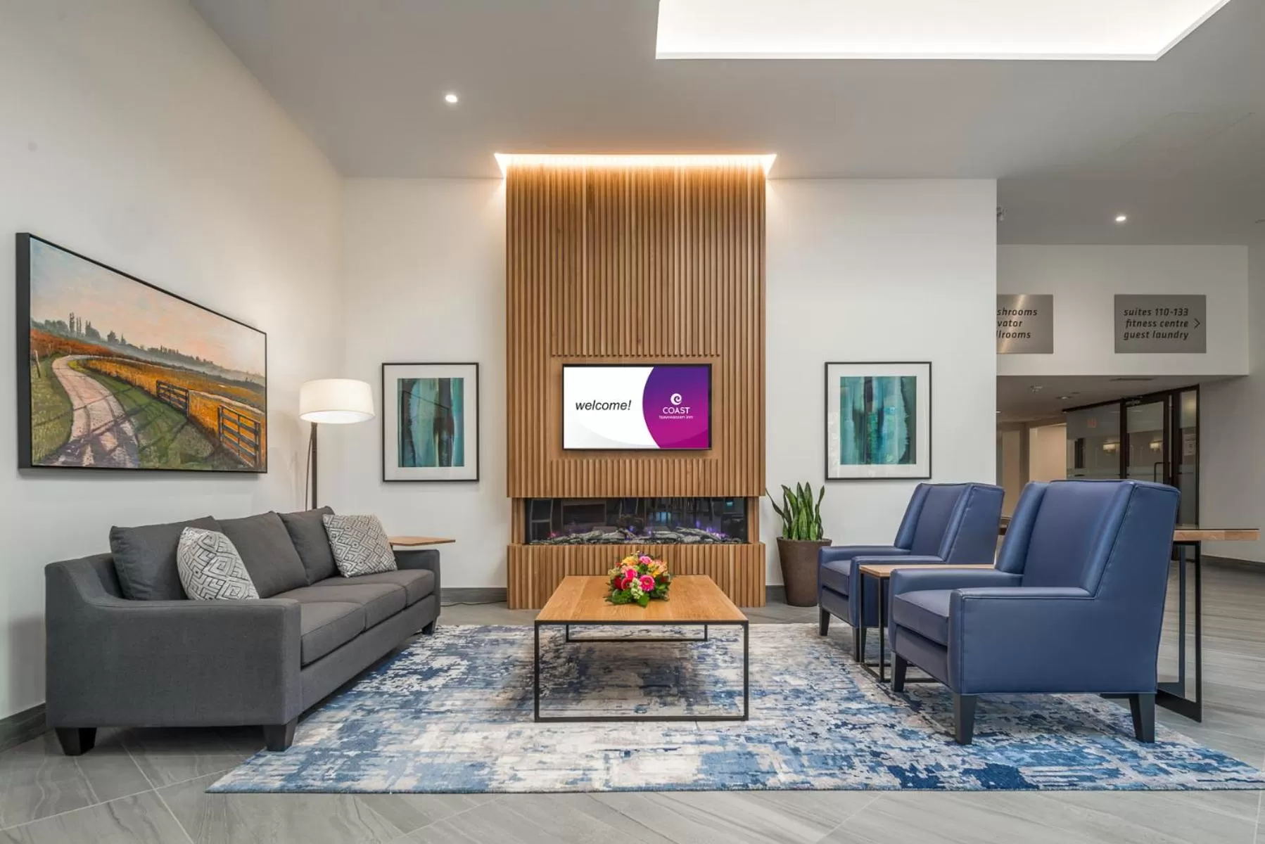 Lobby or reception in Coast Tsawwassen Inn