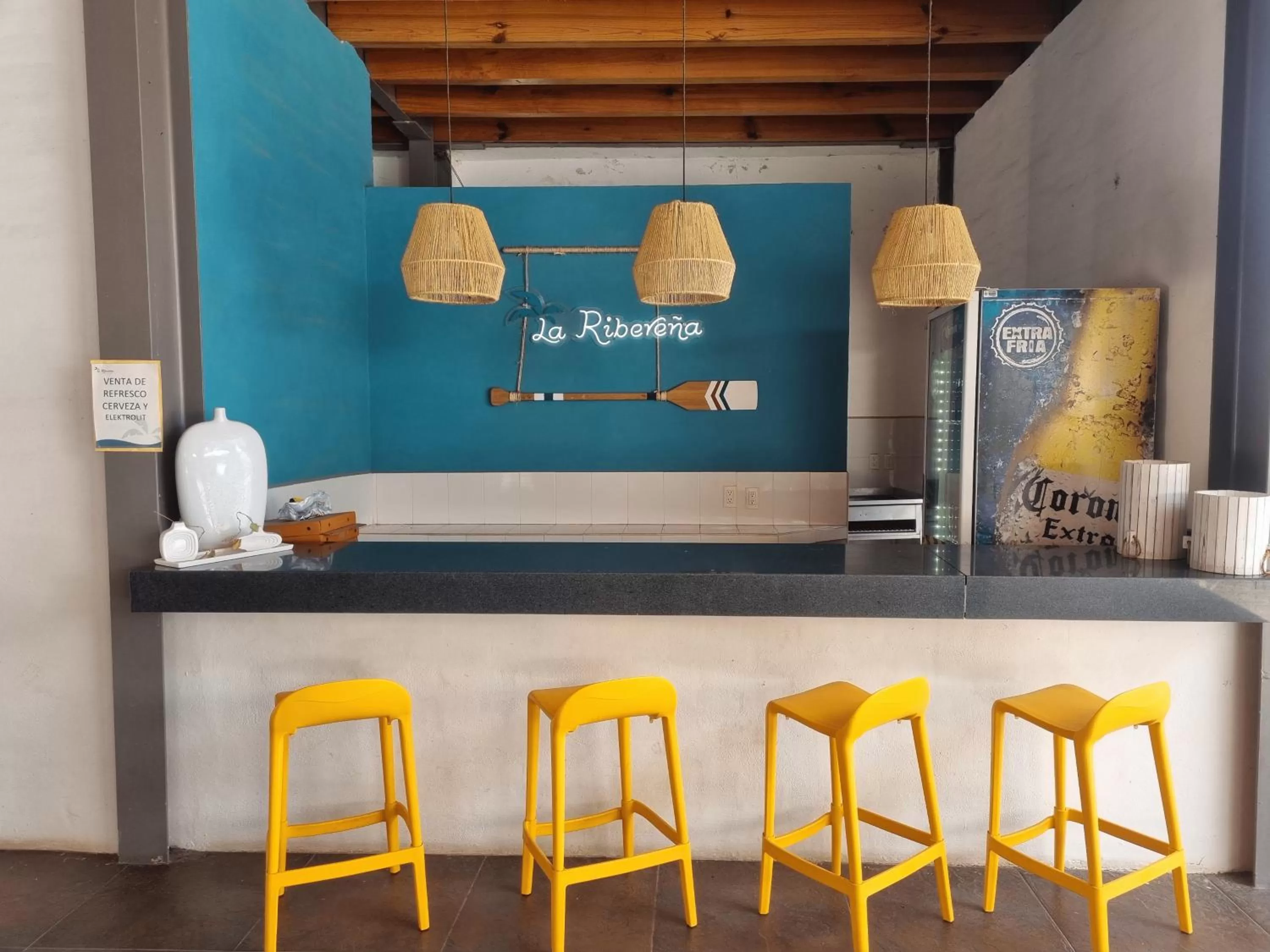 Property building in Hotel La Ribereña