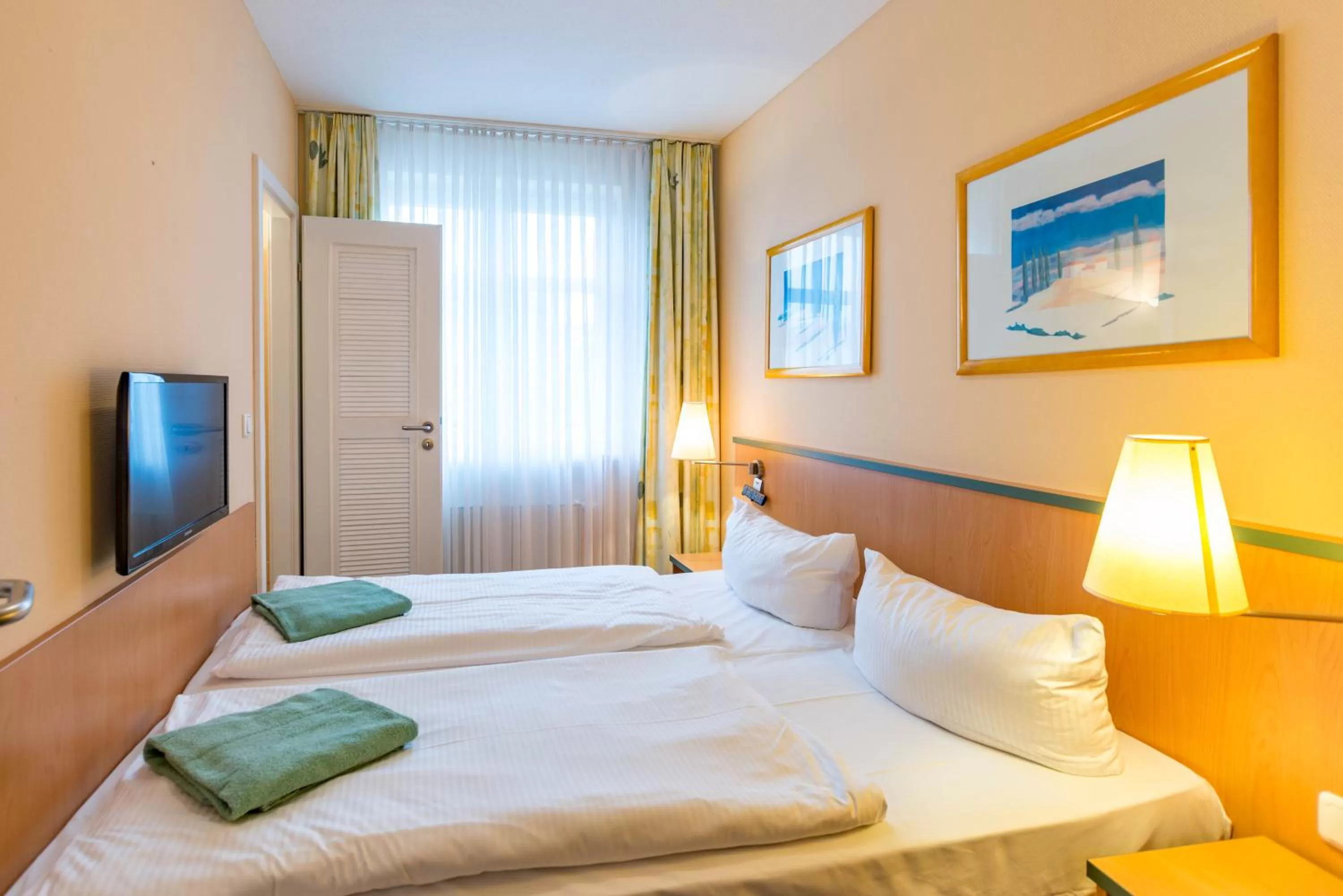 Photo of the whole room, Bed in Am Weststrand Apartmenthaus Waldeck