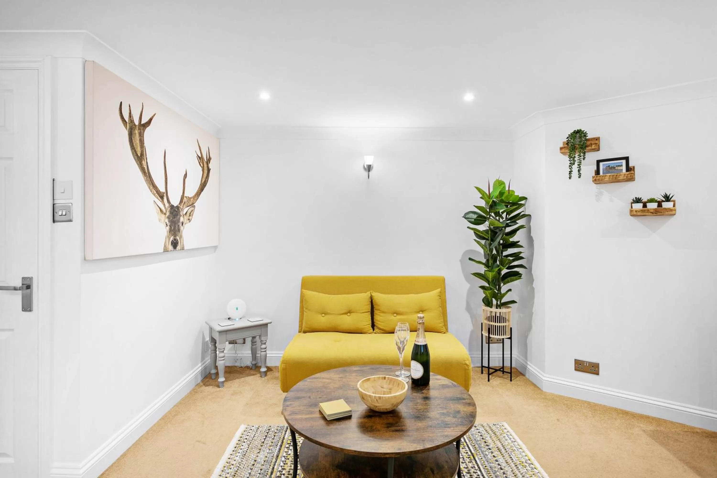 Lounge or bar in The Berburry