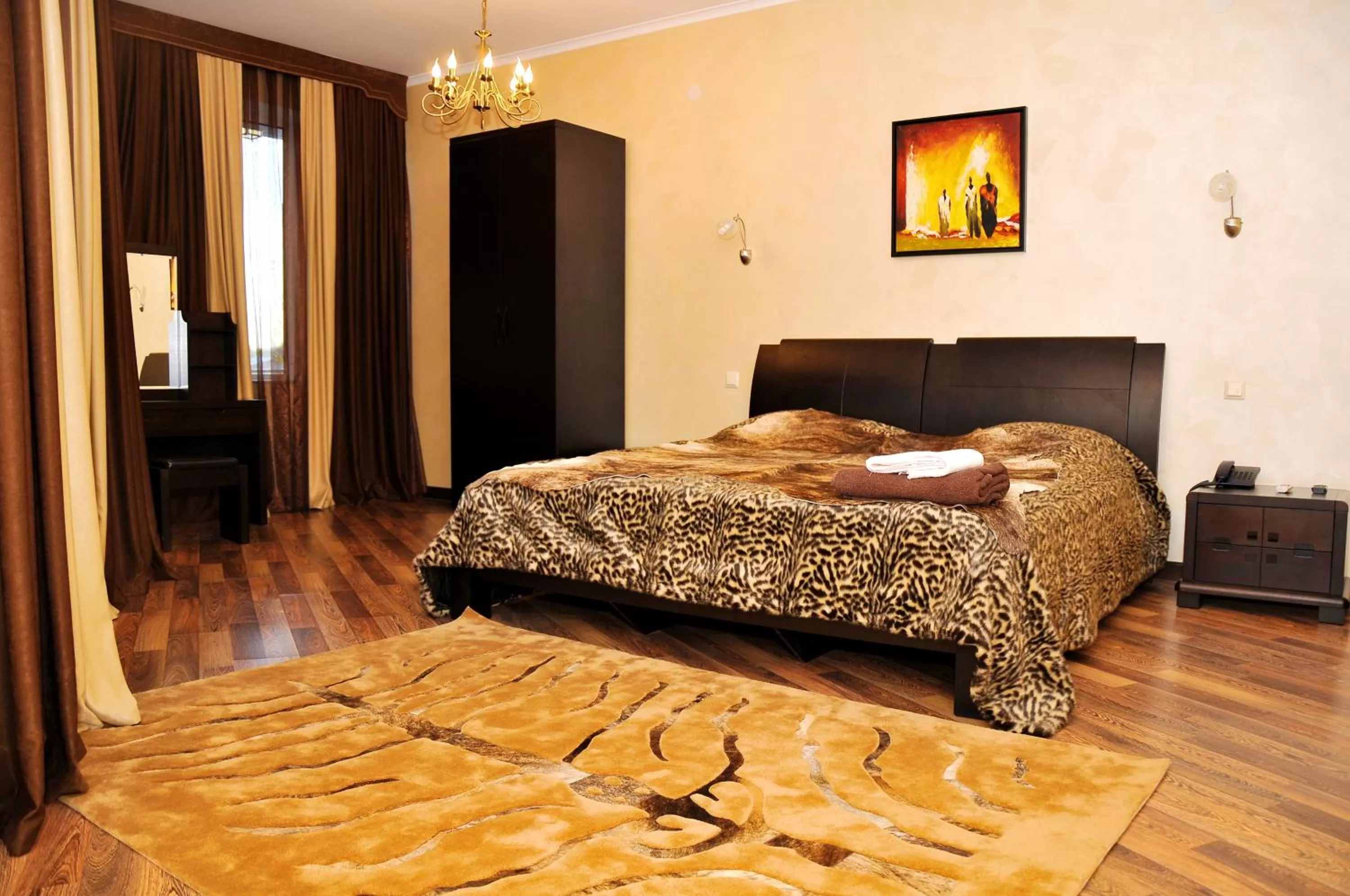 Photo of the whole room, Bed in Totem Hotel