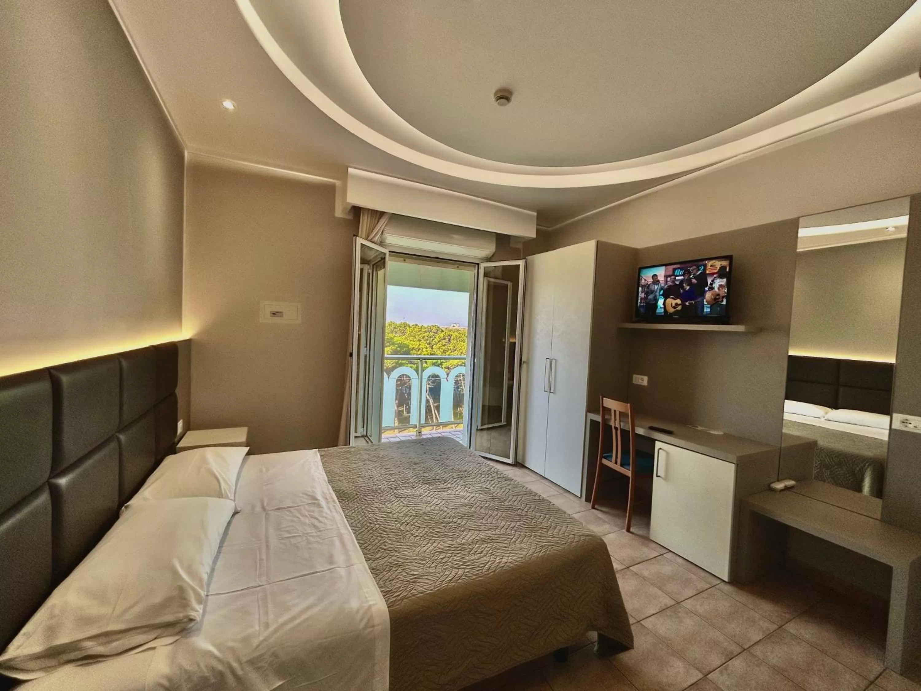 Bedroom, Bed in Hotel Adria