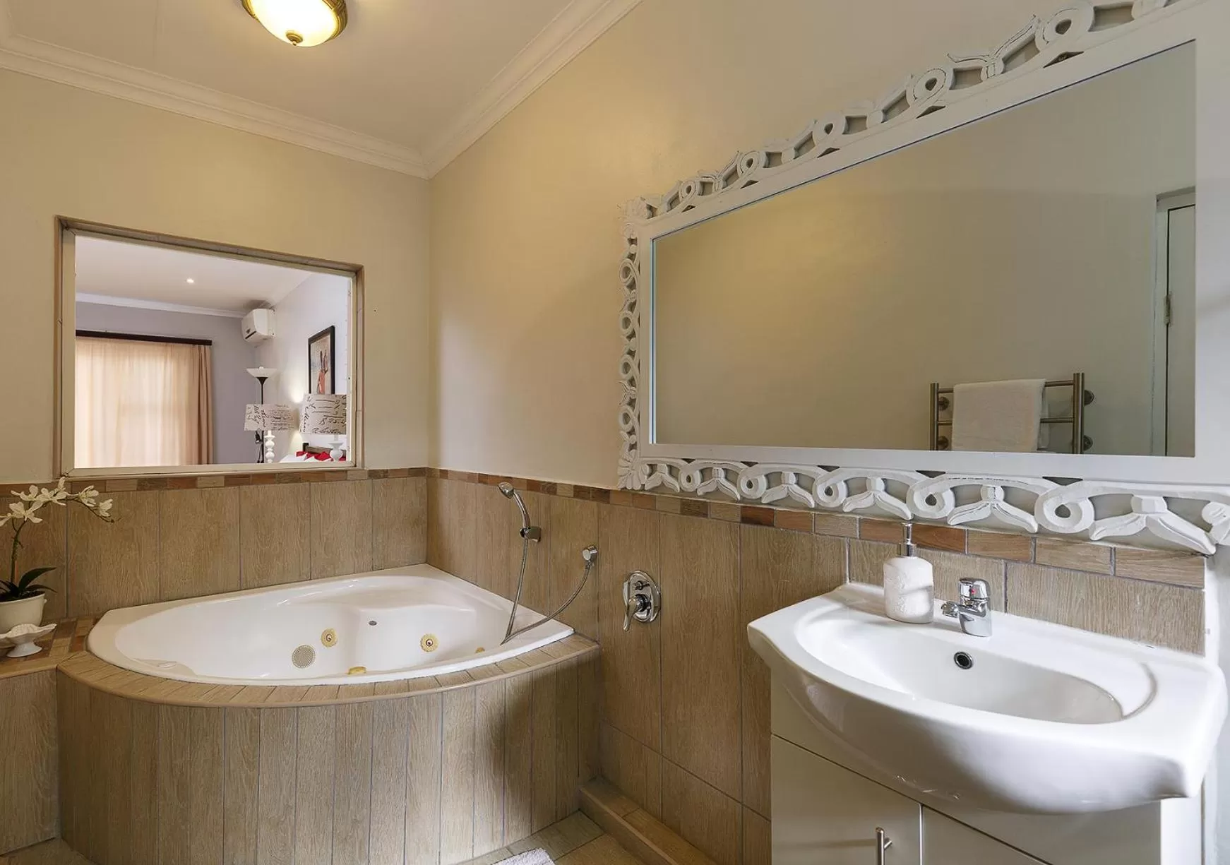 My Den Bed and Breakfast Pty Ltd