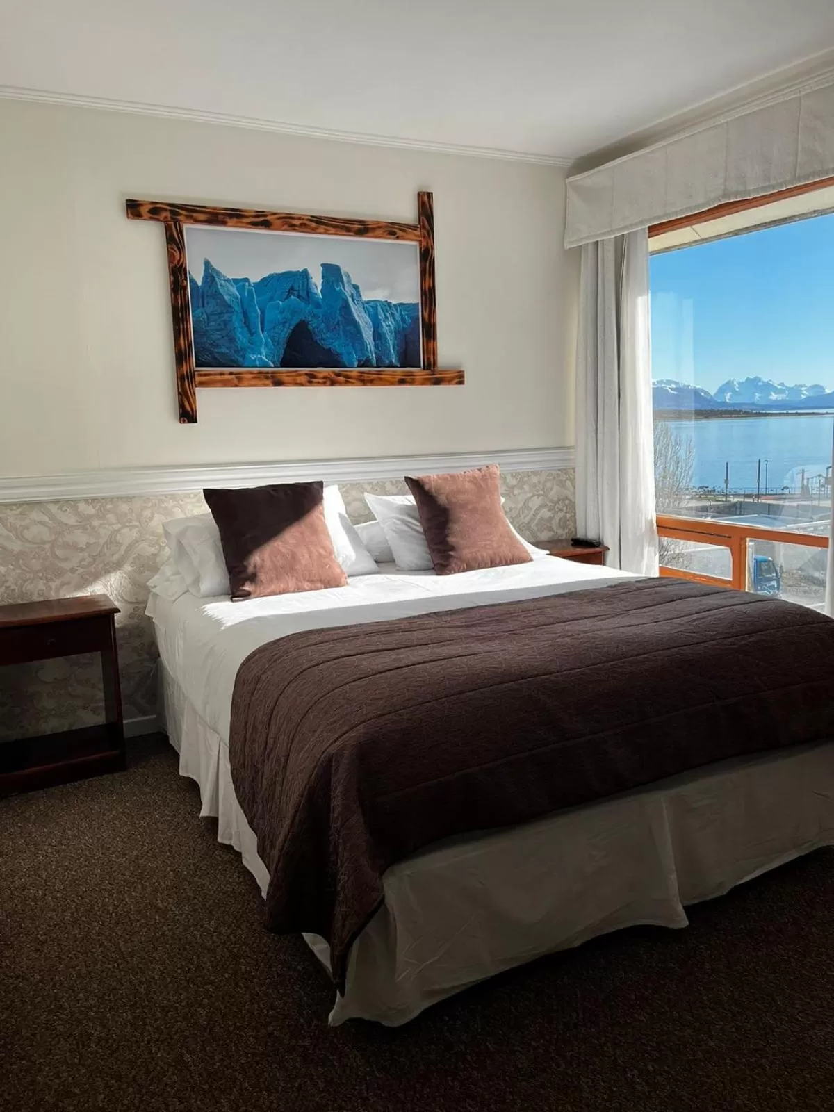 Natural landscape, Bed in Darwin Hotel