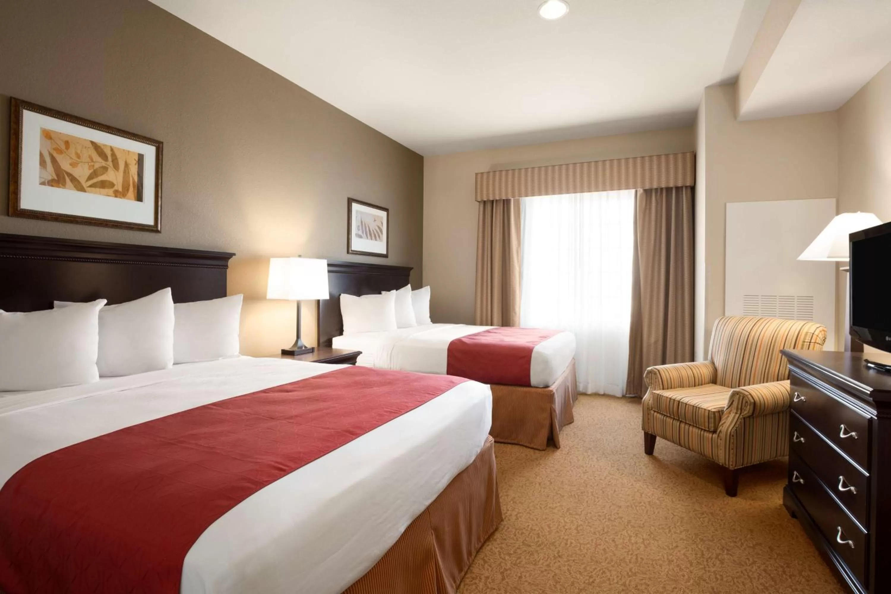 Queen Studio with Sofa Bed - Disability Access in Country Inn & Suites by Radisson, Oklahoma City - Quail Springs, OK