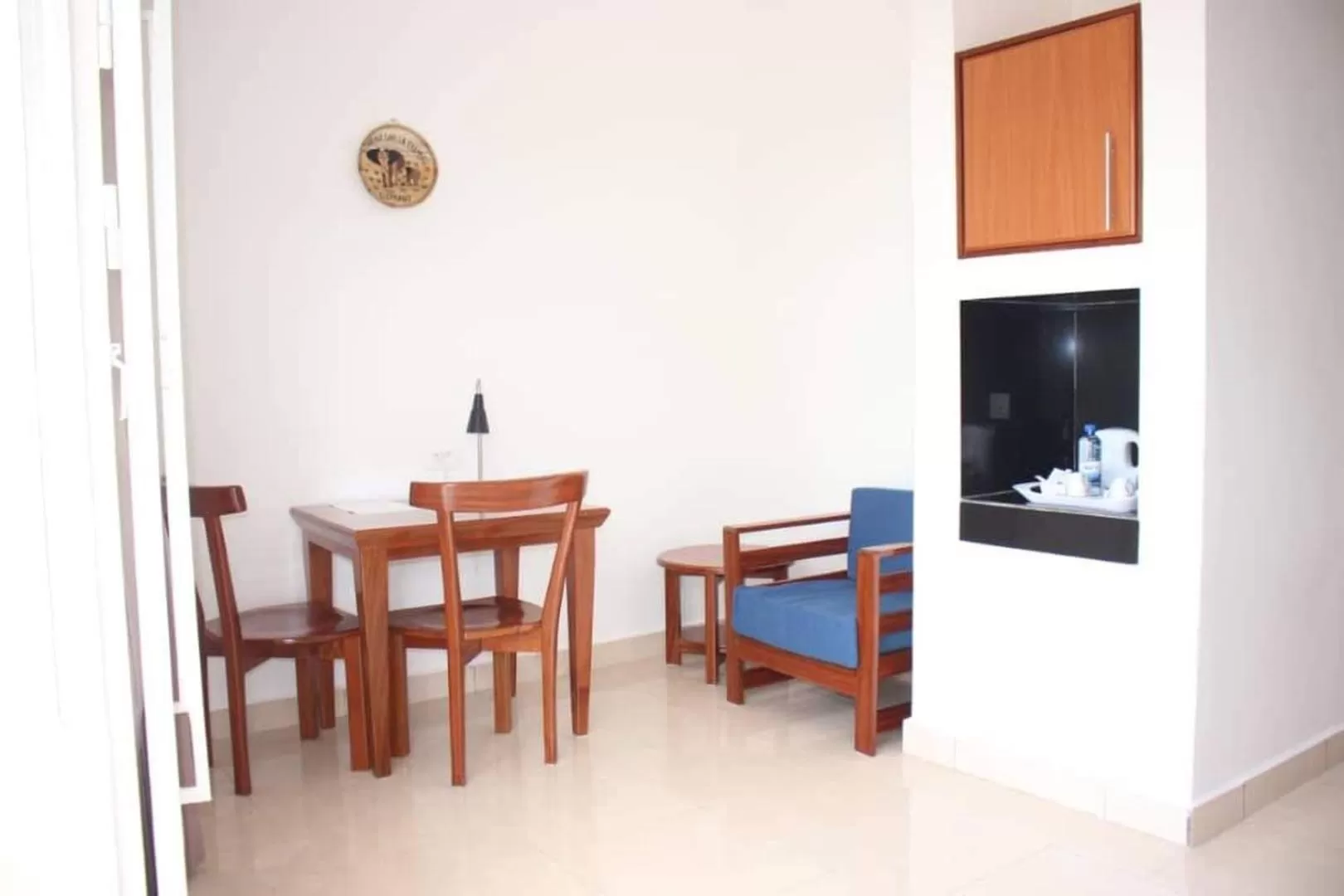 Seating area in Hôtel Maisons-Sifa